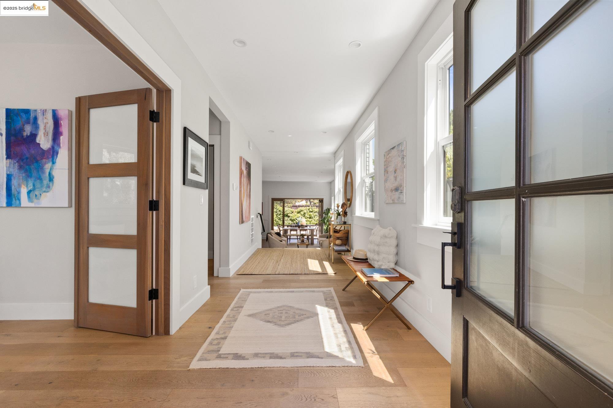 Detail Gallery Image 4 of 59 For 5734 Maccall St, Oakland,  CA 94609 - 4 Beds | 4 Baths