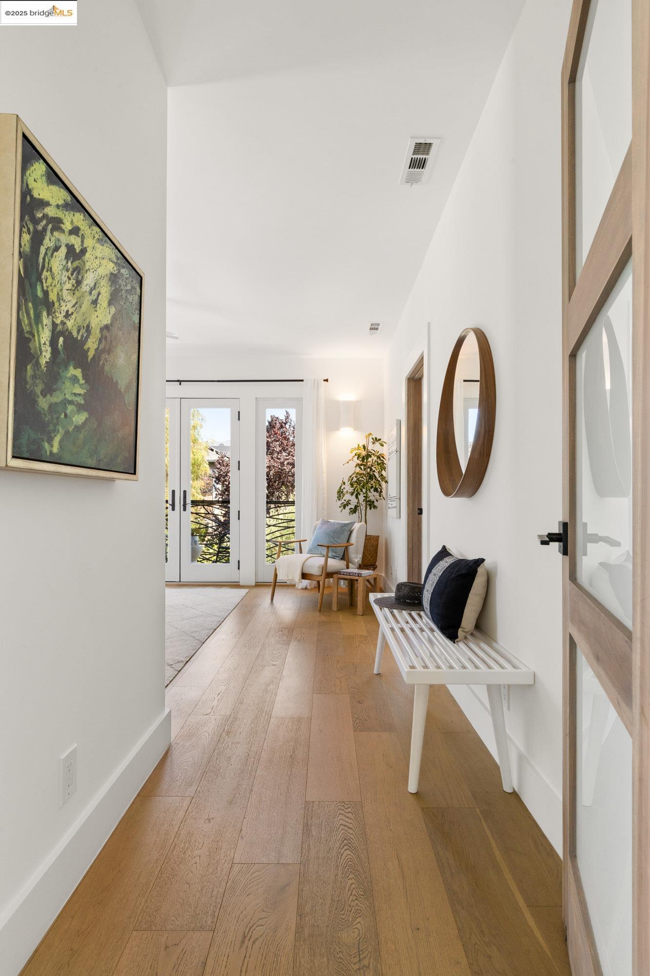 Detail Gallery Image 35 of 59 For 5734 Maccall St, Oakland,  CA 94609 - 4 Beds | 4 Baths