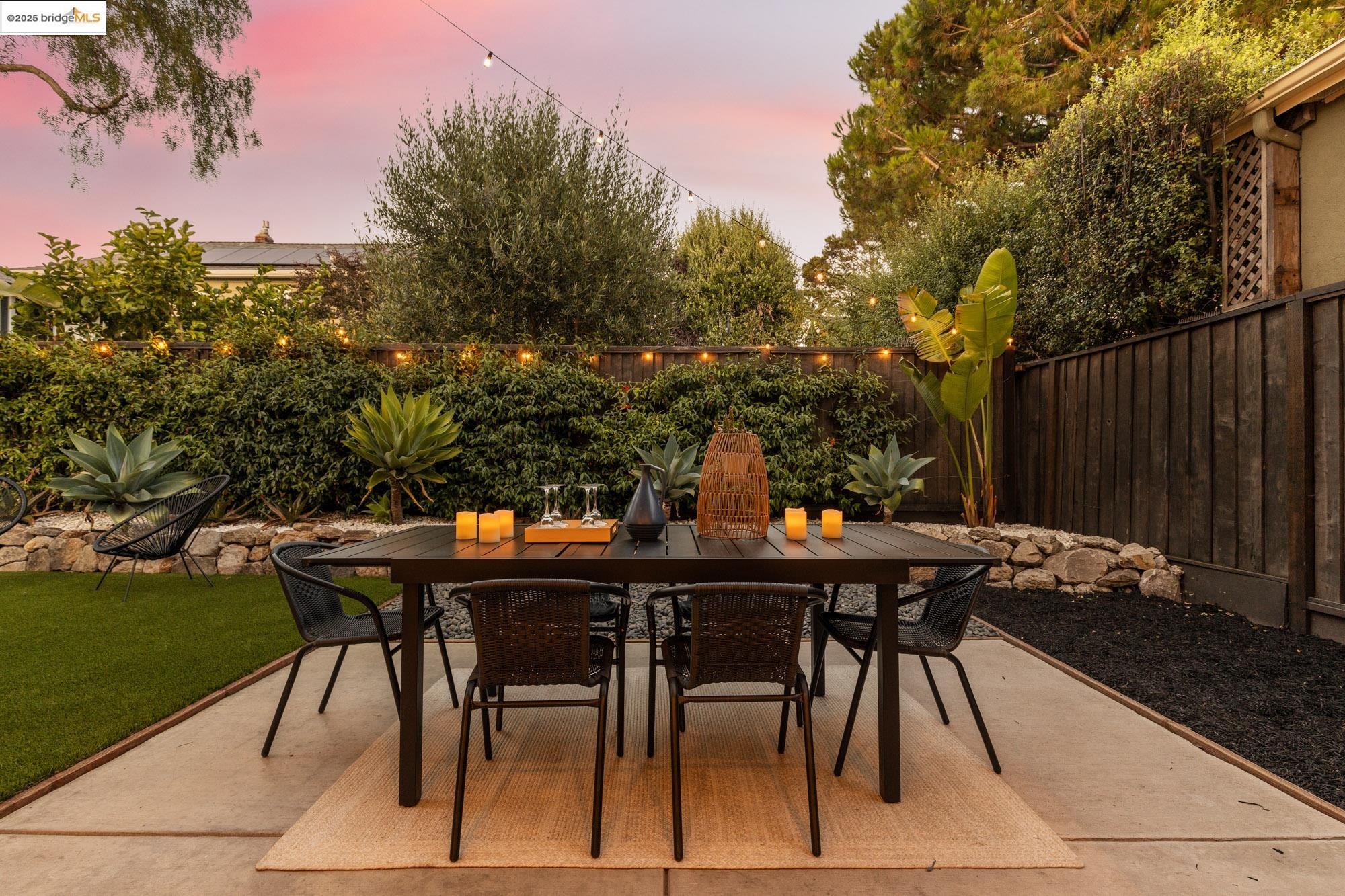 Detail Gallery Image 53 of 59 For 5734 Maccall St, Oakland,  CA 94609 - 4 Beds | 4 Baths