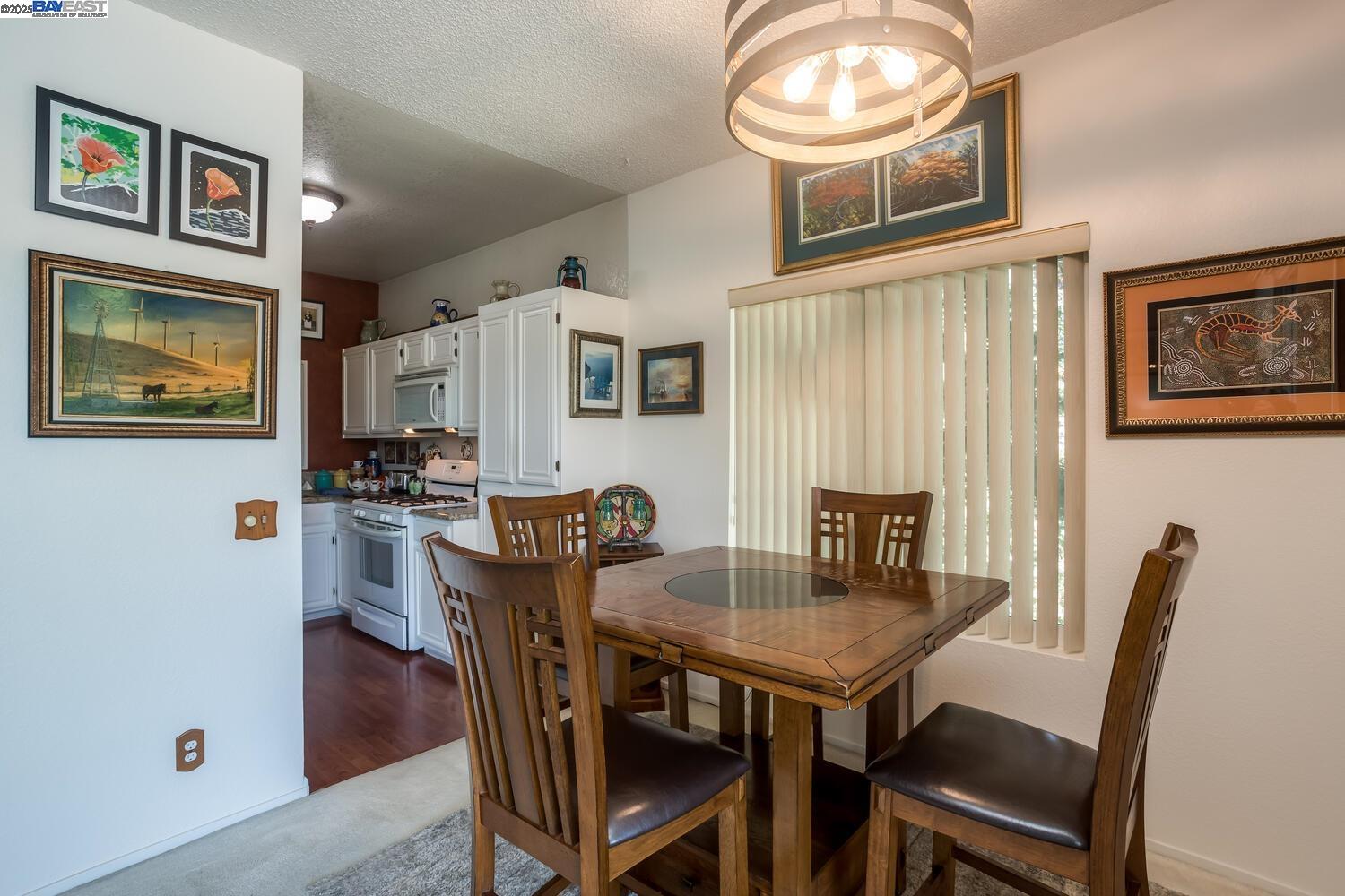 Photo #8: 41110198 Listing: Photo #8