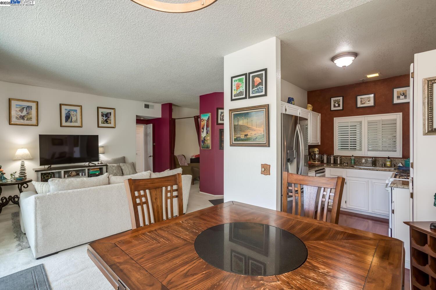 Photo #9: 41110198 Listing: Photo #9