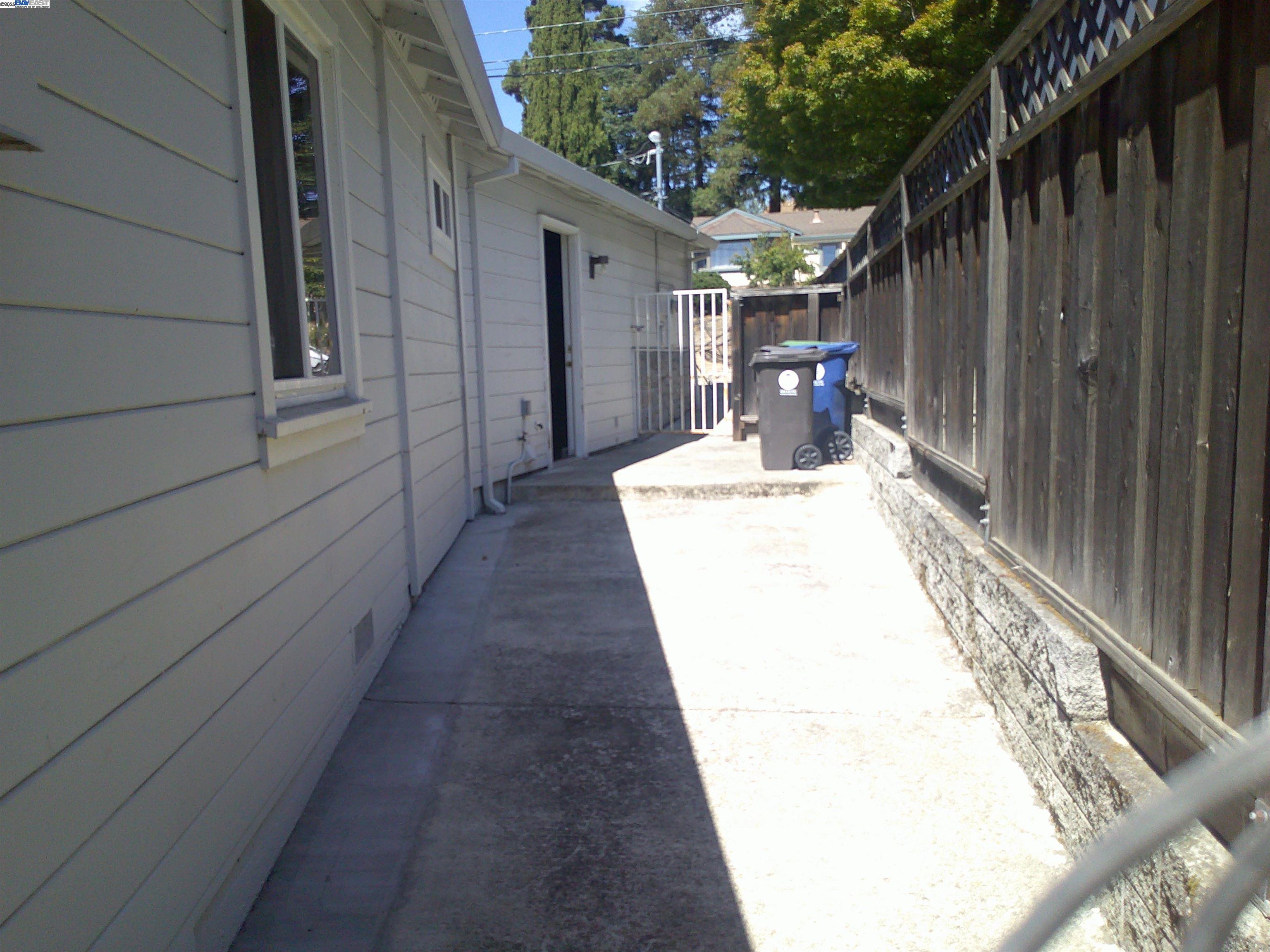 Detail Gallery Image 18 of 19 For 4817 Kathleen Ave, Castro Valley,  CA 94546-9999 - 3 Beds | 2 Baths