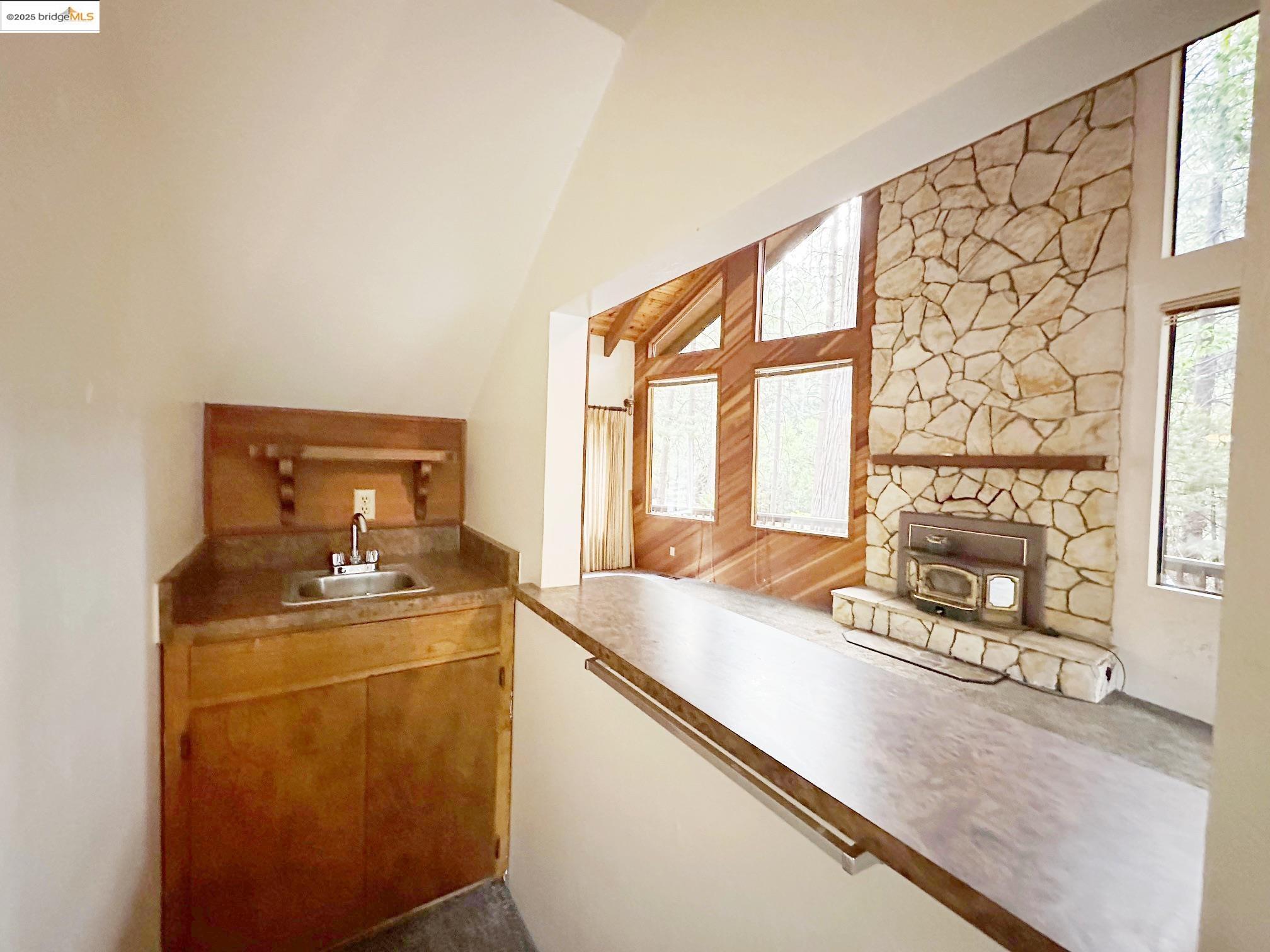 Detail Gallery Image 7 of 30 For 24410 Quarter Horse Rd., Sonora,  CA 95370 - 3 Beds | 2/1 Baths