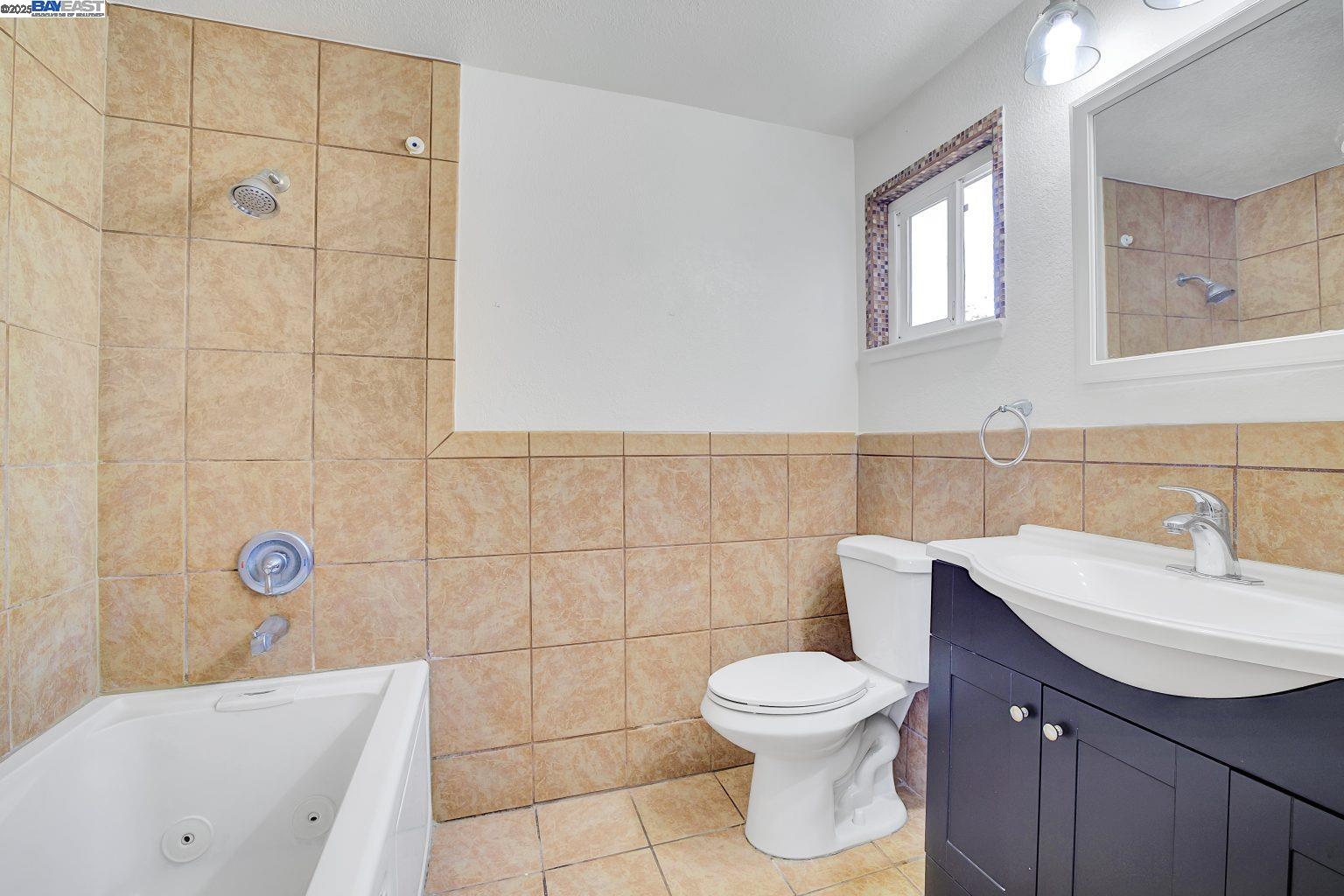 Detail Gallery Image 9 of 15 For 2675 Leeward St, Hayward,  CA 94545 - 4 Beds | 3 Baths