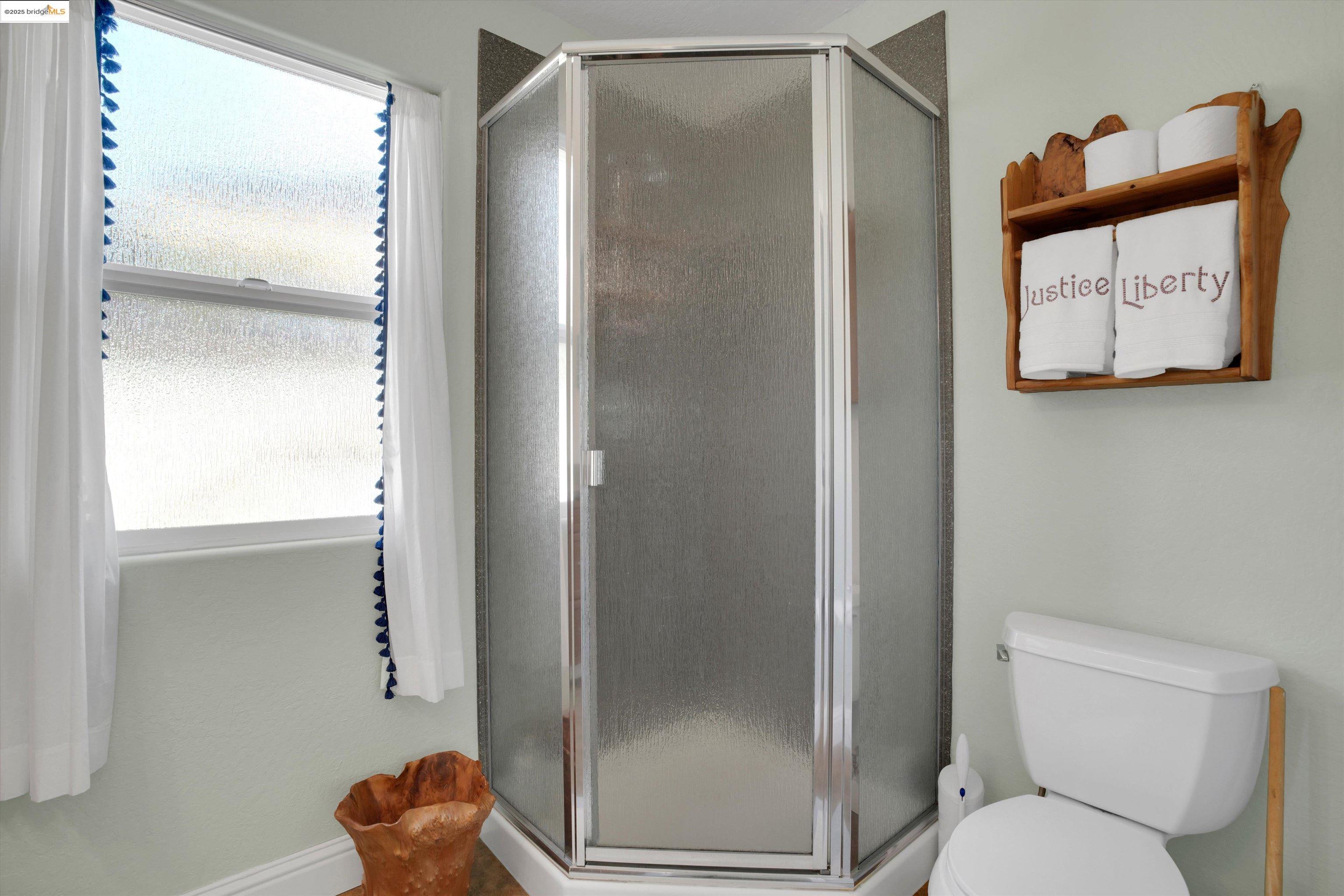 Detail Gallery Image 32 of 59 For 711 Poker Flat Rd, Copperopolis,  CA 95228 - 3 Beds | 2/1 Baths