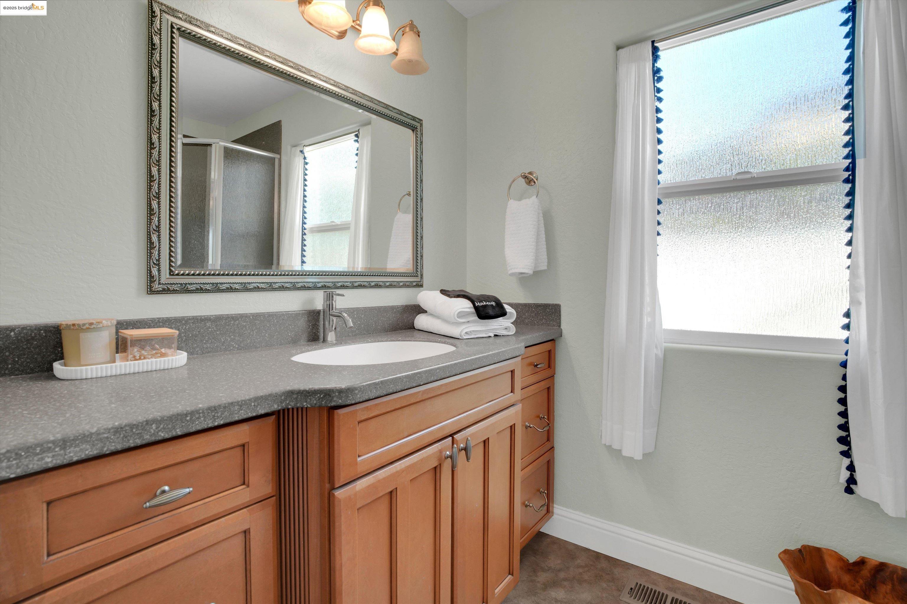 Detail Gallery Image 33 of 59 For 711 Poker Flat Rd, Copperopolis,  CA 95228 - 3 Beds | 2/1 Baths