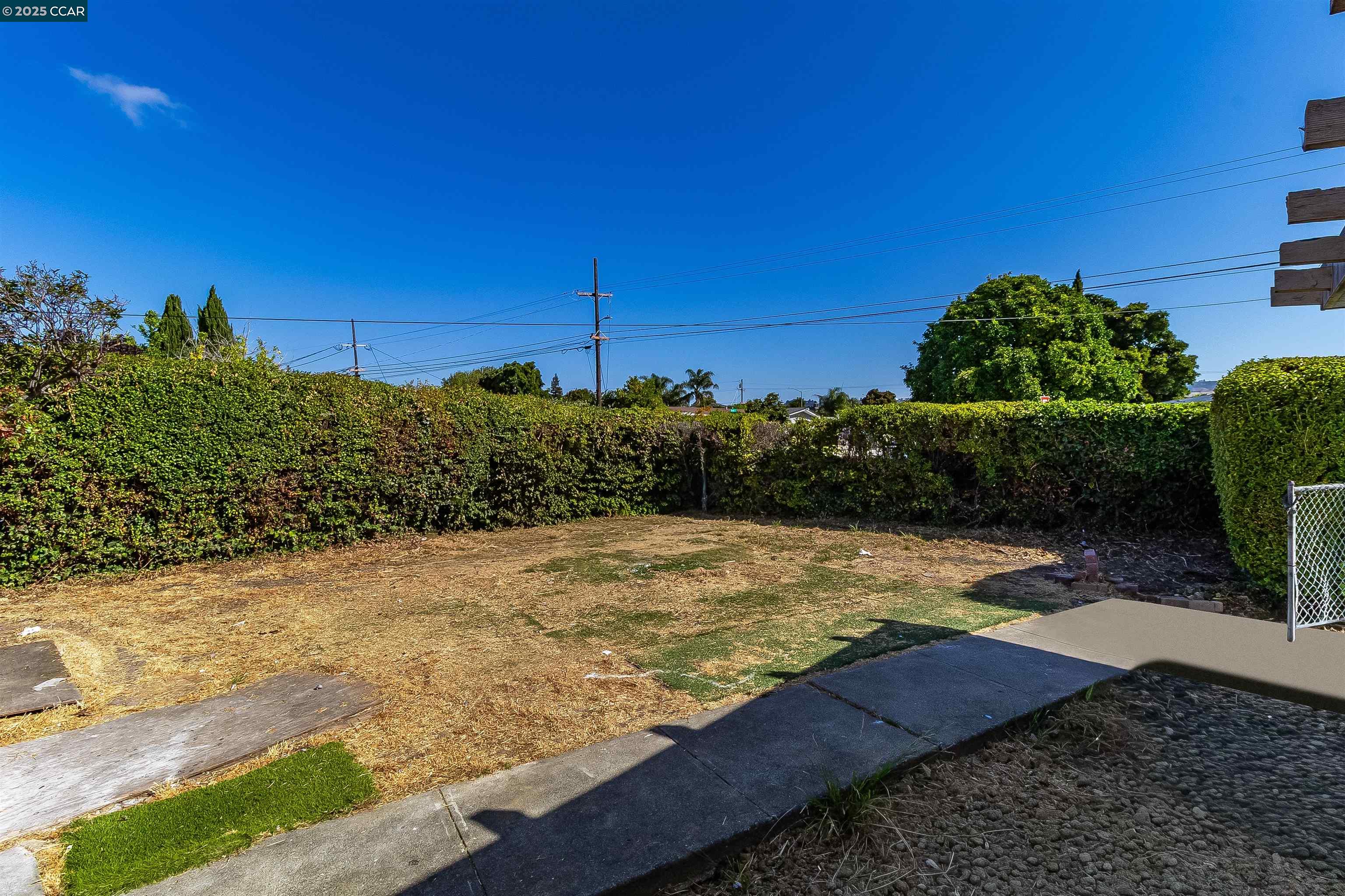Detail Gallery Image 11 of 54 For 27707 La Porte Ave, Hayward,  CA 94545 - 3 Beds | 2 Baths