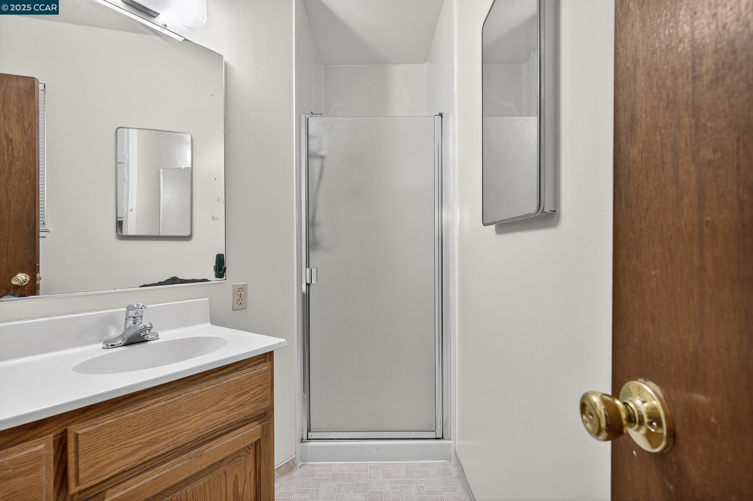 Detail Gallery Image 27 of 51 For 1200 Bay View Farm Rd, Pinole,  CA 94564 - 3 Beds | 2 Baths