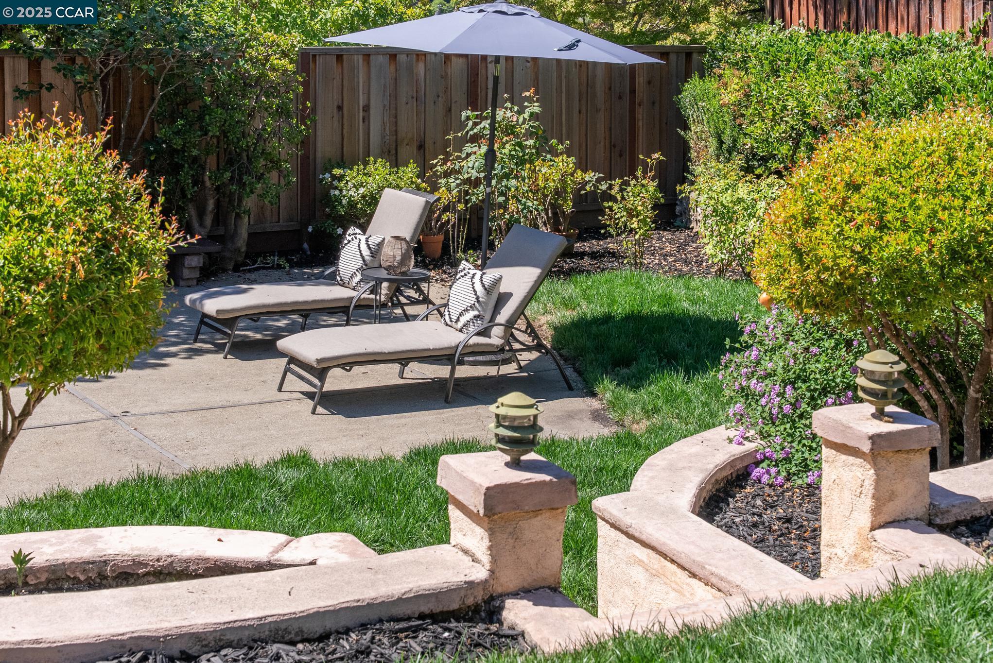 Detail Gallery Image 27 of 30 For 4051 Rhoda Ave, Oakland,  CA 94602 - 4 Beds | 2/1 Baths