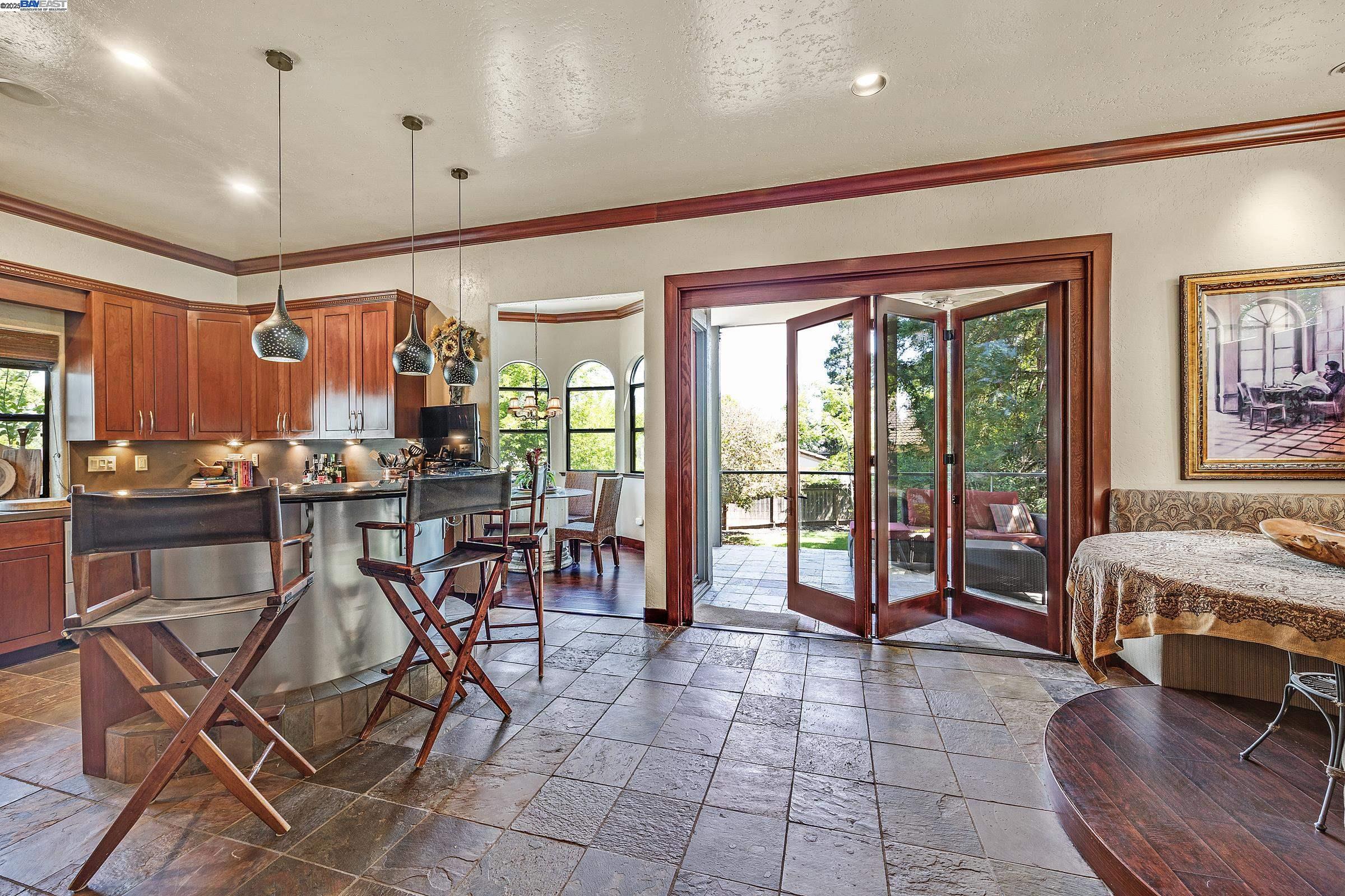 Detail Gallery Image 23 of 56 For 141 Ray St, Pleasanton,  CA 94566 - 4 Beds | 2/1 Baths