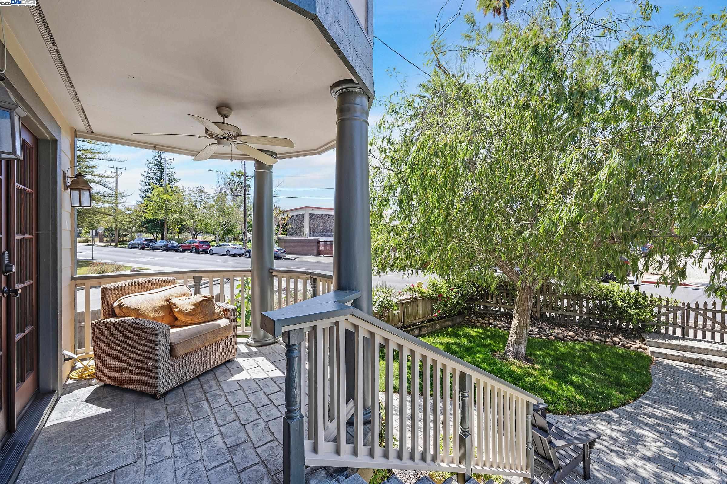 Detail Gallery Image 7 of 56 For 141 Ray St, Pleasanton,  CA 94566 - 4 Beds | 2/1 Baths