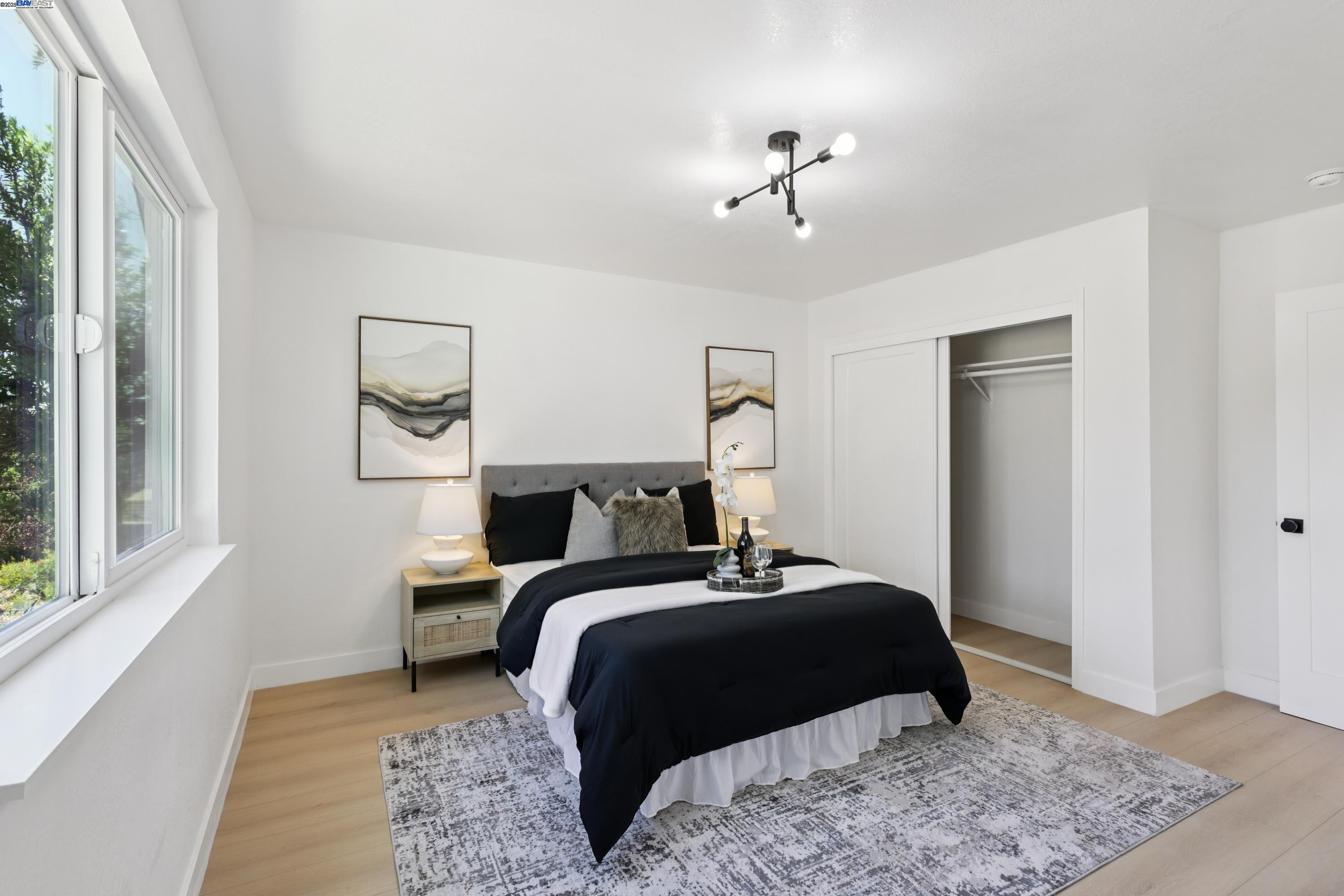 Detail Gallery Image 14 of 23 For 1218 Lattie Ln, Mill Valley,  CA 94941 - 4 Beds | 2 Baths