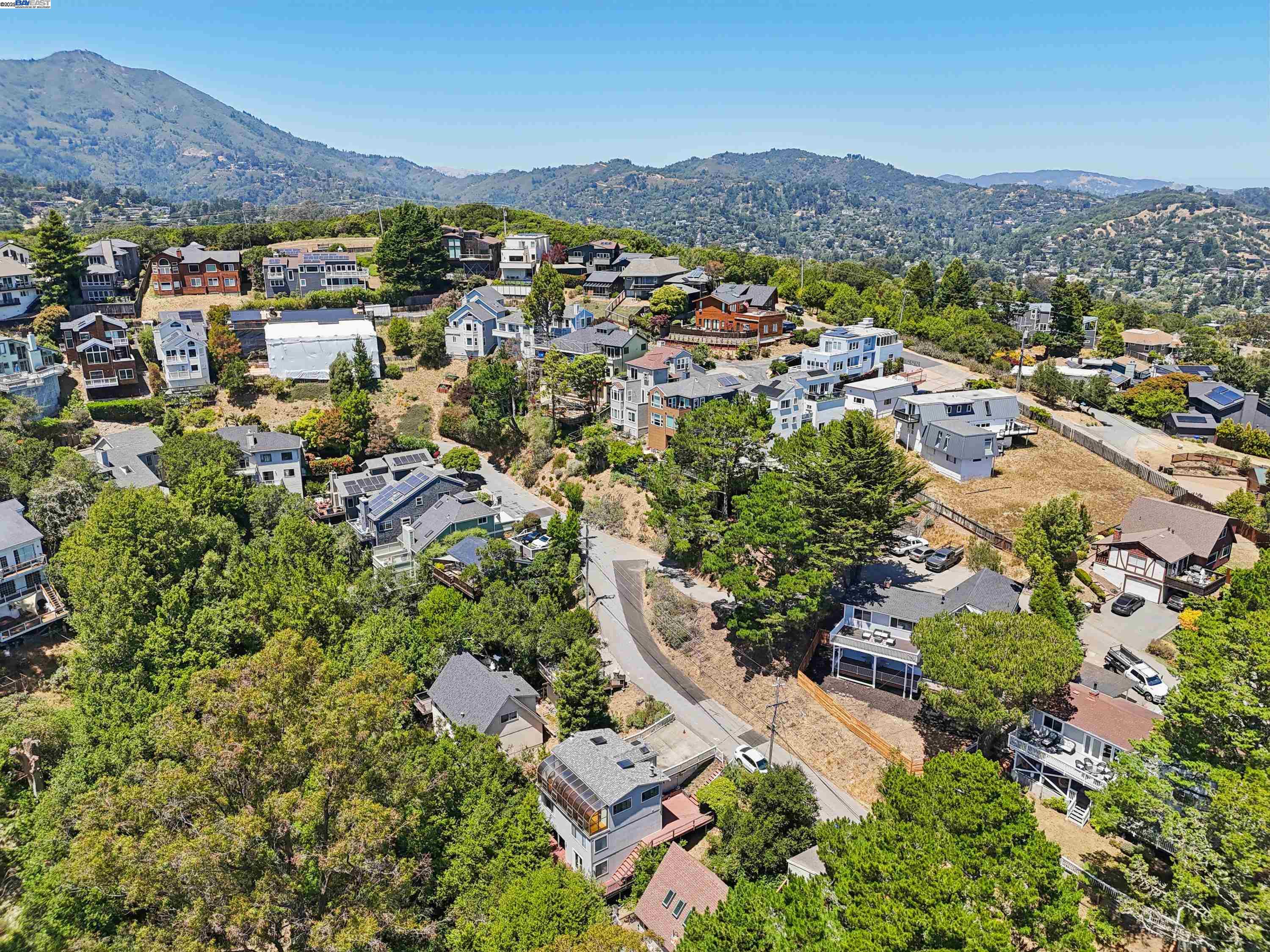 Detail Gallery Image 23 of 23 For 1218 Lattie Ln, Mill Valley,  CA 94941 - 4 Beds | 2 Baths