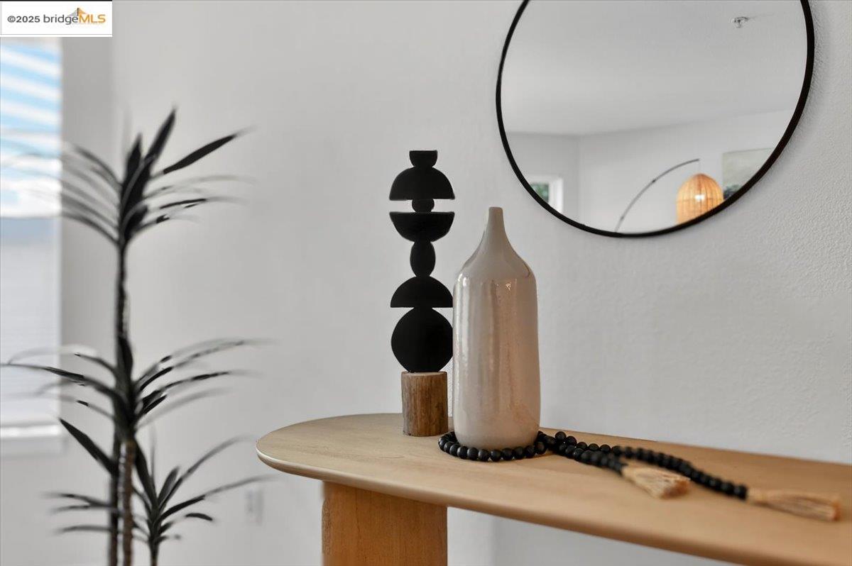 Detail Gallery Image 6 of 36 For 555 10th St #113,  Oakland,  CA 94607 - 3 Beds | 2 Baths