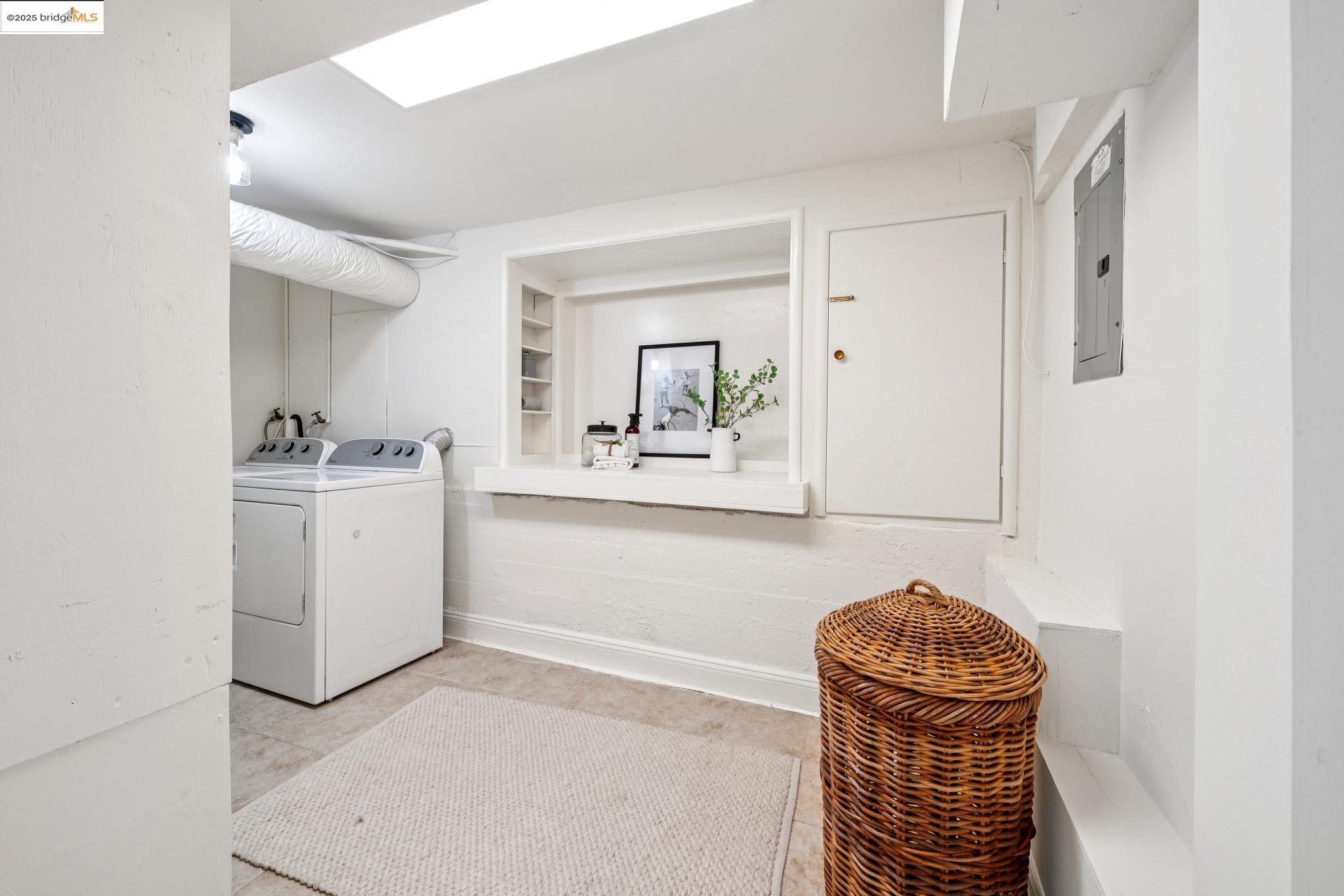 Detail Gallery Image 34 of 53 For 1301 Mountain Blvd, Oakland,  CA 94611 - 4 Beds | 3 Baths