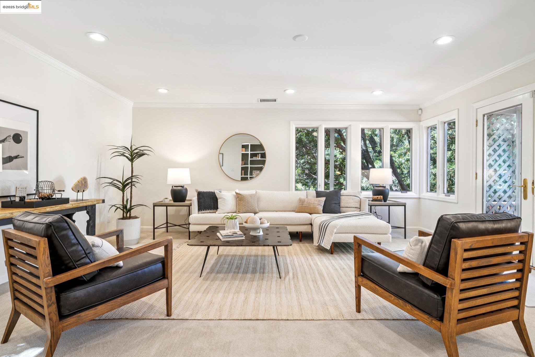 Detail Gallery Image 36 of 53 For 1301 Mountain Blvd, Oakland,  CA 94611 - 4 Beds | 3 Baths