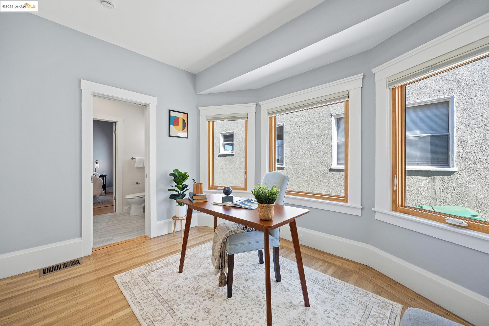Detail Gallery Image 17 of 59 For 1026 Ventura Ave, Albany,  CA 94706 - 5 Beds | 4 Baths