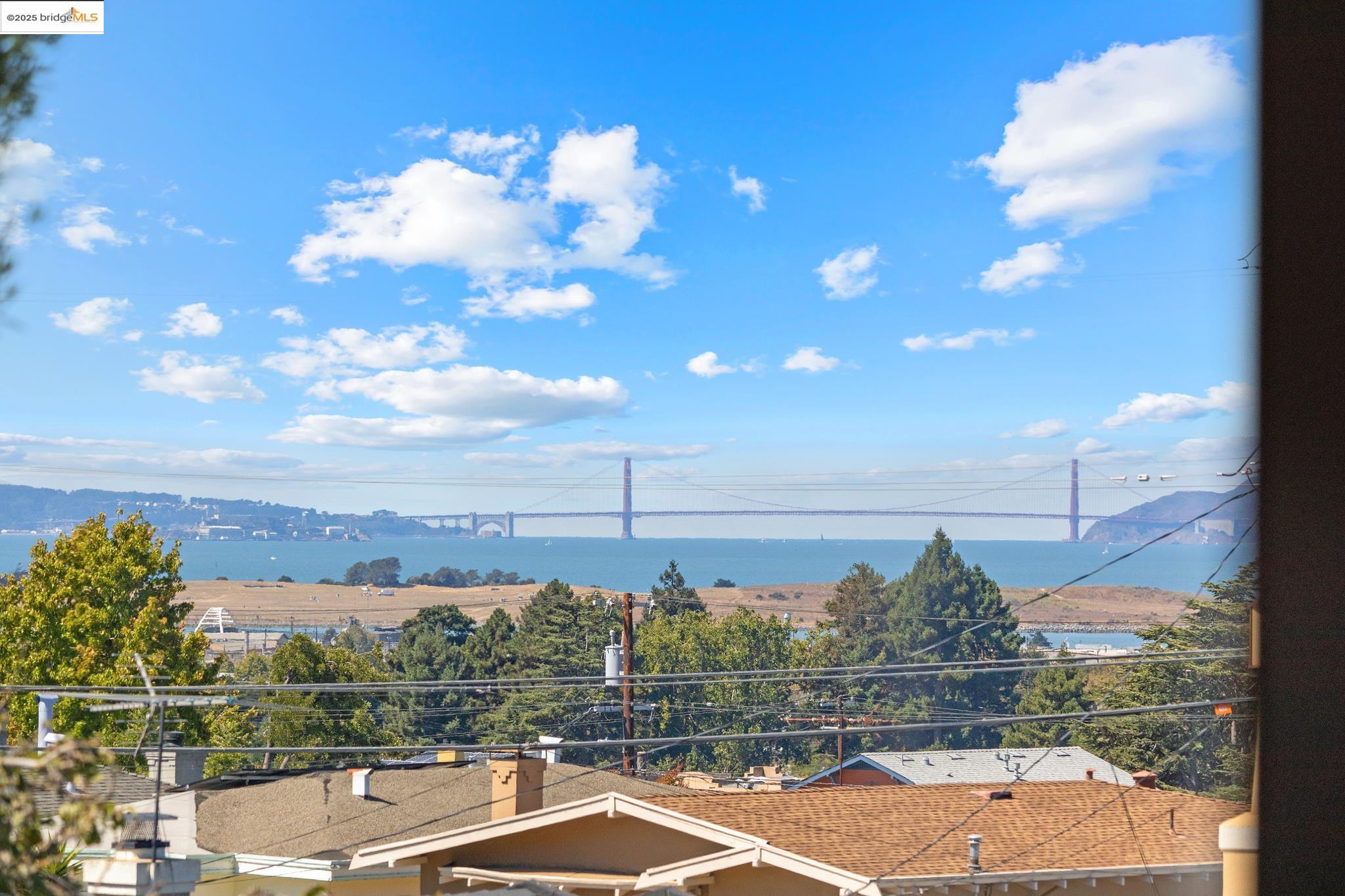 Detail Gallery Image 33 of 59 For 1026 Ventura Ave, Albany,  CA 94706 - 5 Beds | 4 Baths