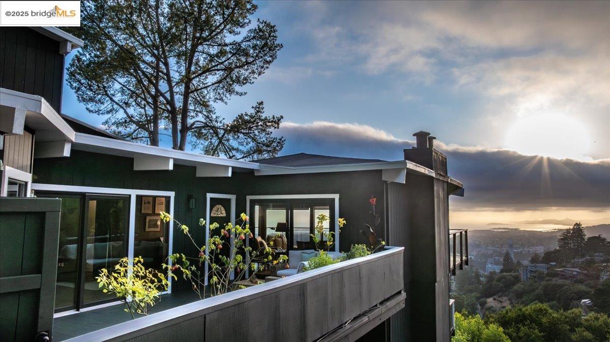 Front Image Thumbnail for EB41110241