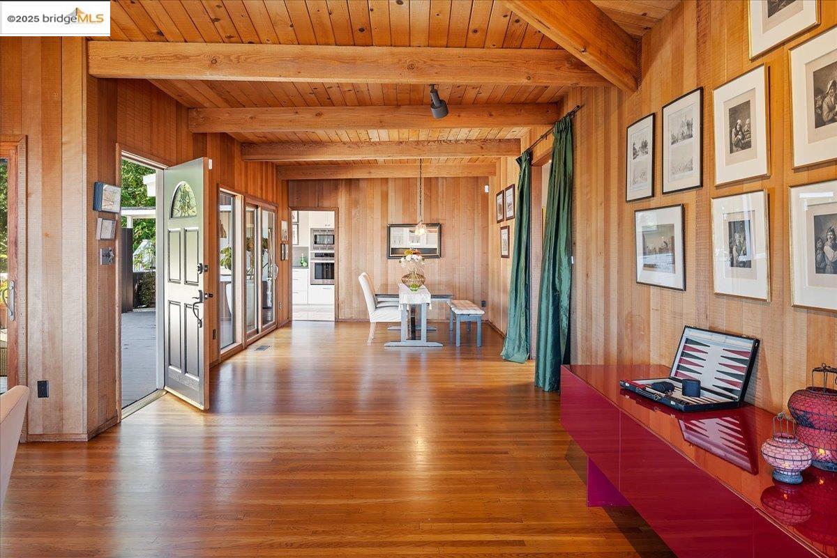 Detail Gallery Image 16 of 60 For 630 Panoramic Way, Berkeley,  CA 94704 - 6 Beds | 4 Baths
