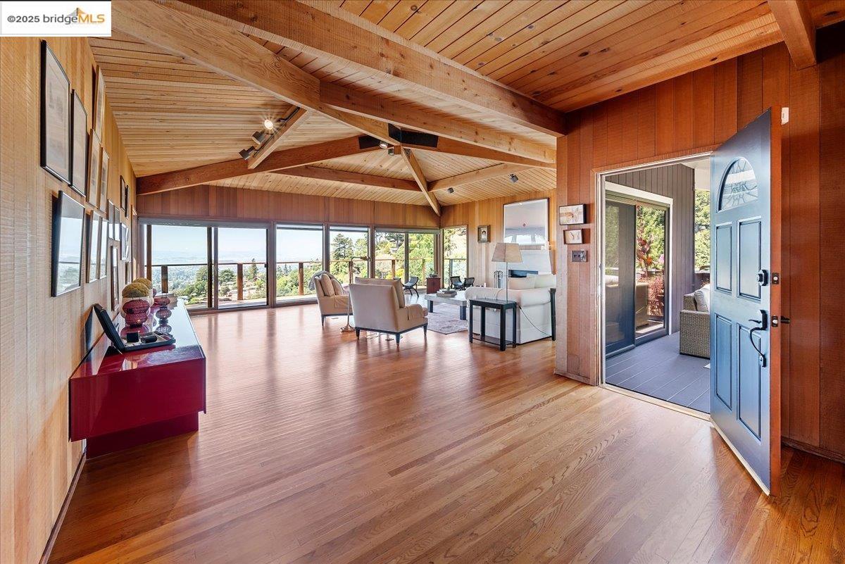 Detail Gallery Image 5 of 60 For 630 Panoramic Way, Berkeley,  CA 94704 - 6 Beds | 4 Baths
