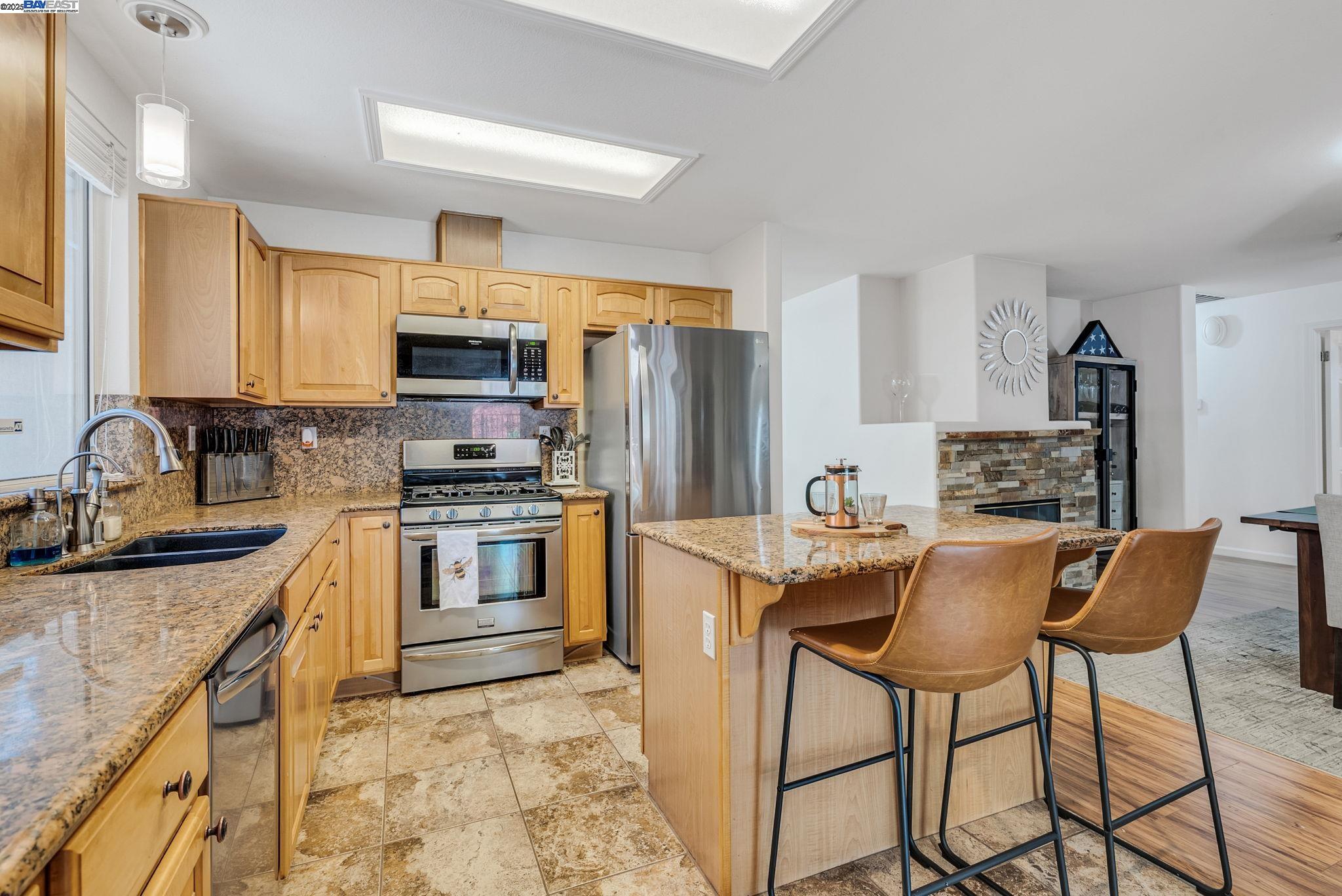 Detail Gallery Image 13 of 57 For 349 Cose Ln, Tracy,  CA 95377 - 4 Beds | 2 Baths