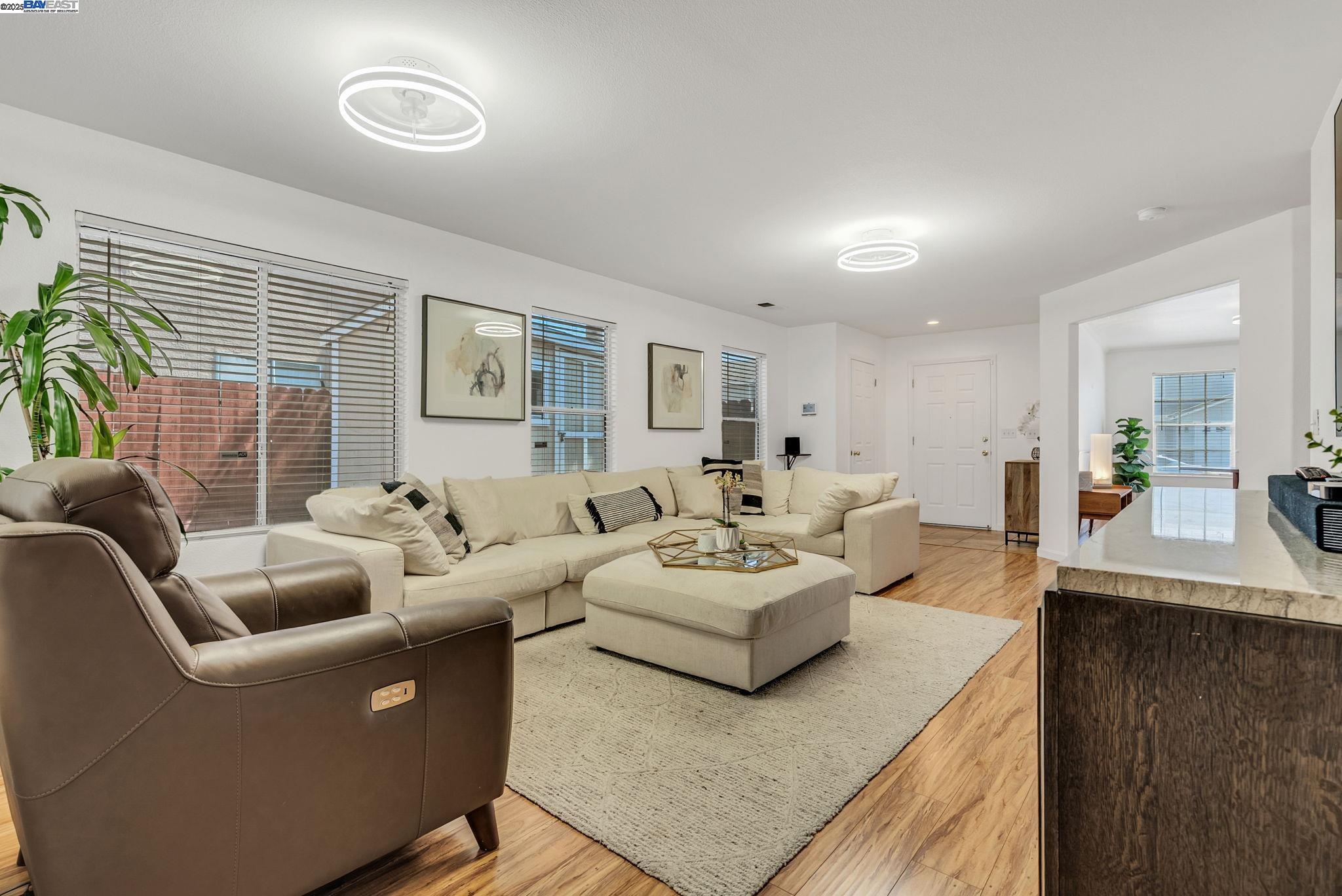 Detail Gallery Image 7 of 57 For 349 Cose Ln, Tracy,  CA 95377 - 4 Beds | 2 Baths