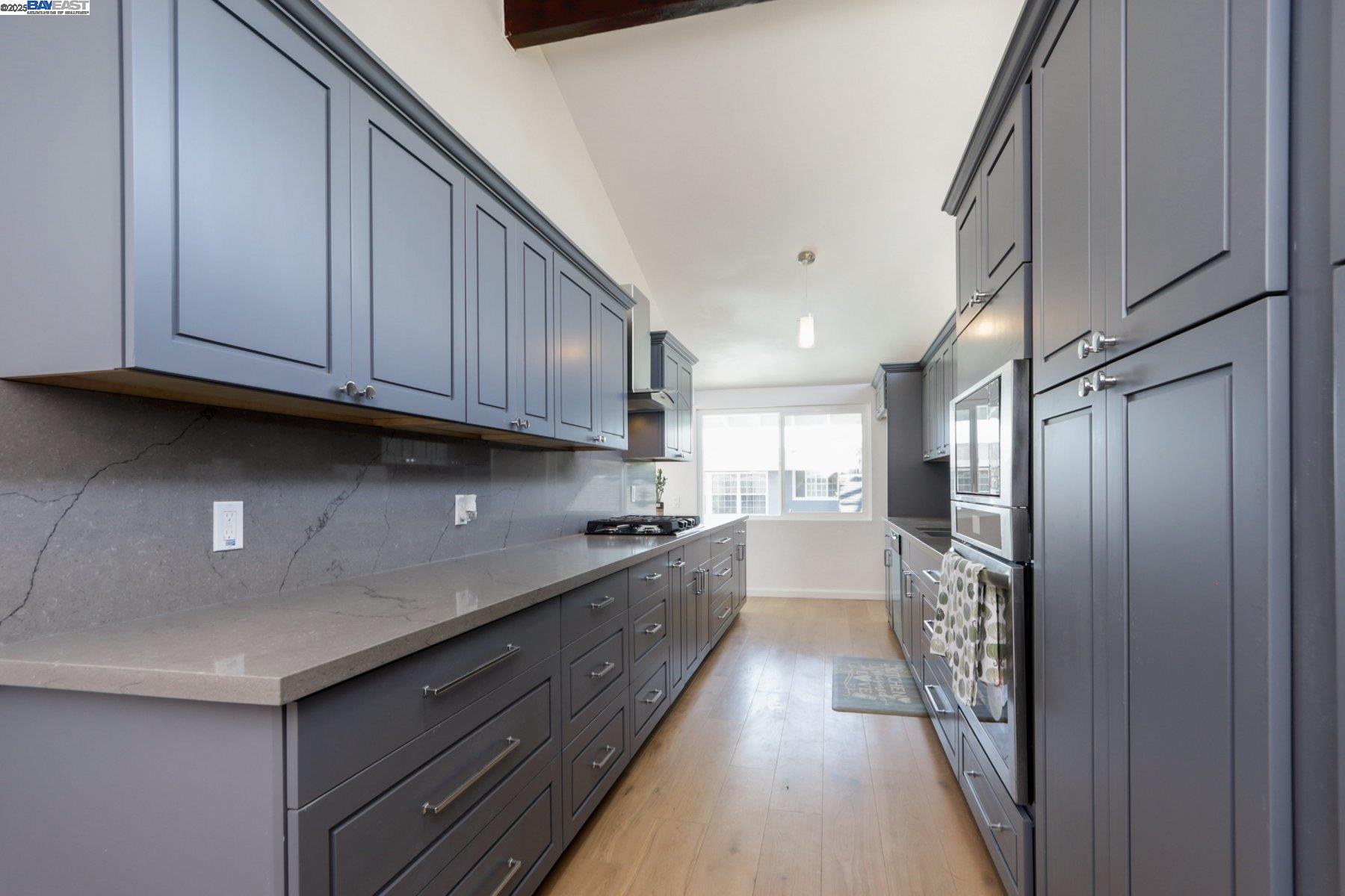 Detail Gallery Image 18 of 37 For 2575 Bantry Lane, South San Francisco,  CA 94080 - 4 Beds | 3 Baths