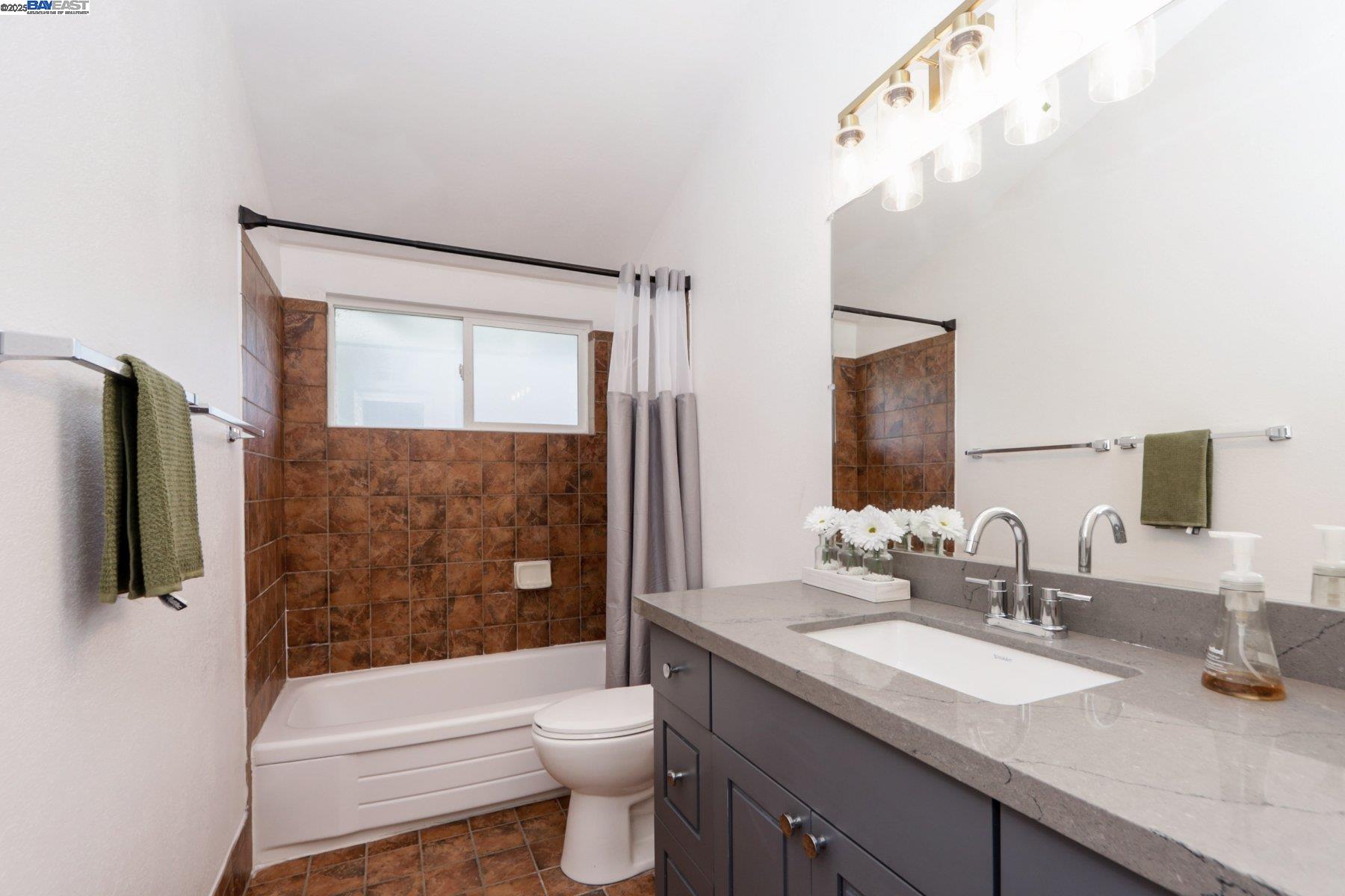 Detail Gallery Image 28 of 37 For 2575 Bantry Lane, South San Francisco,  CA 94080 - 4 Beds | 3 Baths
