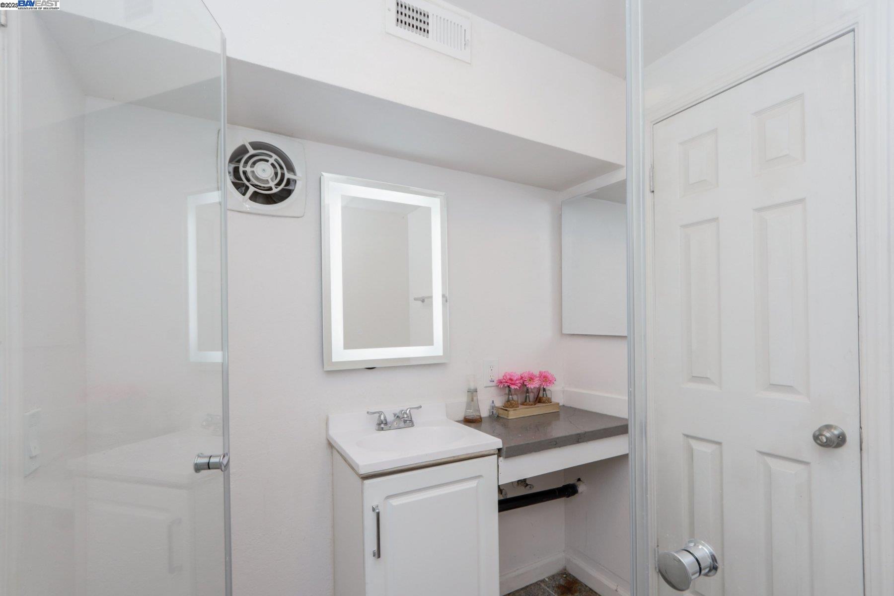 Detail Gallery Image 29 of 37 For 2575 Bantry Lane, South San Francisco,  CA 94080 - 4 Beds | 3 Baths