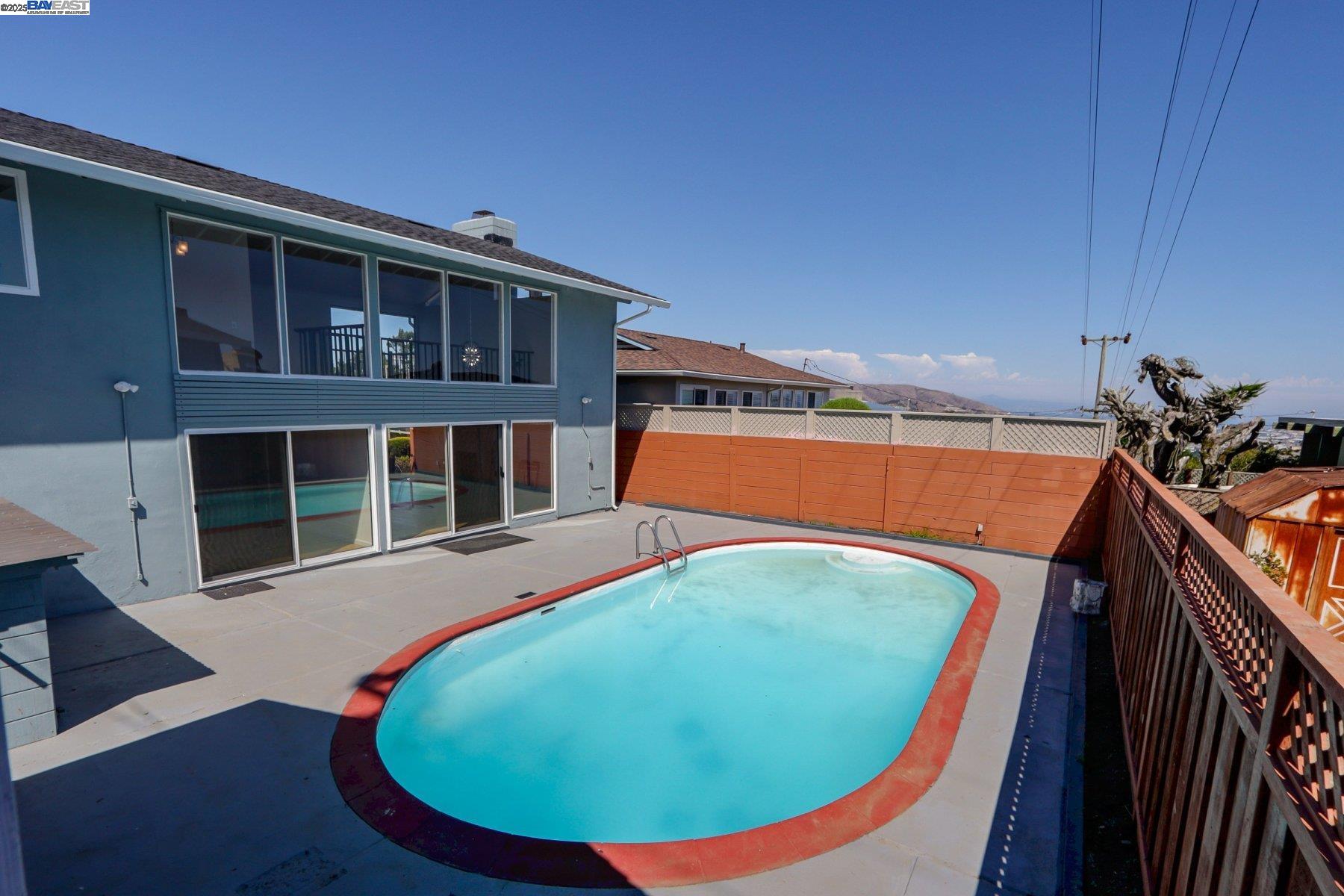 Detail Gallery Image 33 of 37 For 2575 Bantry Lane, South San Francisco,  CA 94080 - 4 Beds | 3 Baths