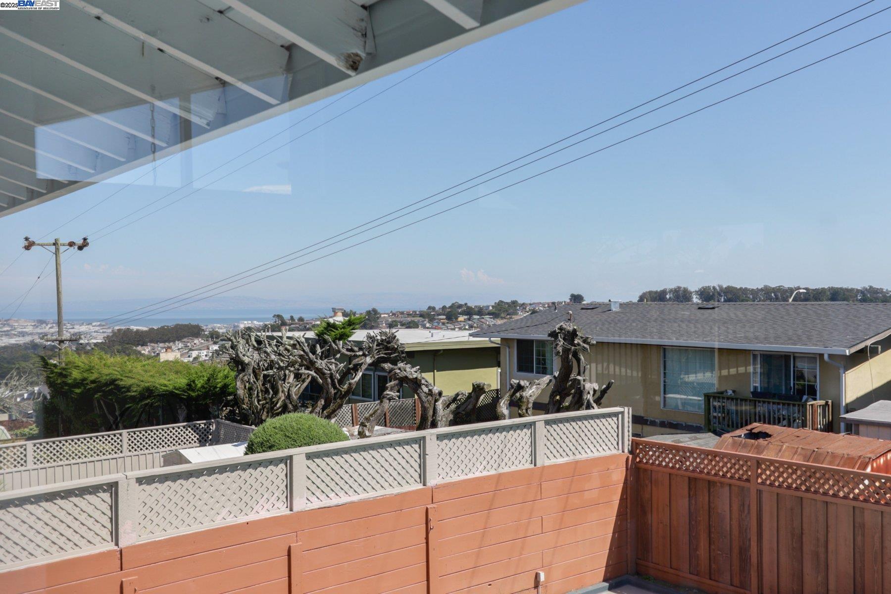 Detail Gallery Image 35 of 37 For 2575 Bantry Lane, South San Francisco,  CA 94080 - 4 Beds | 3 Baths