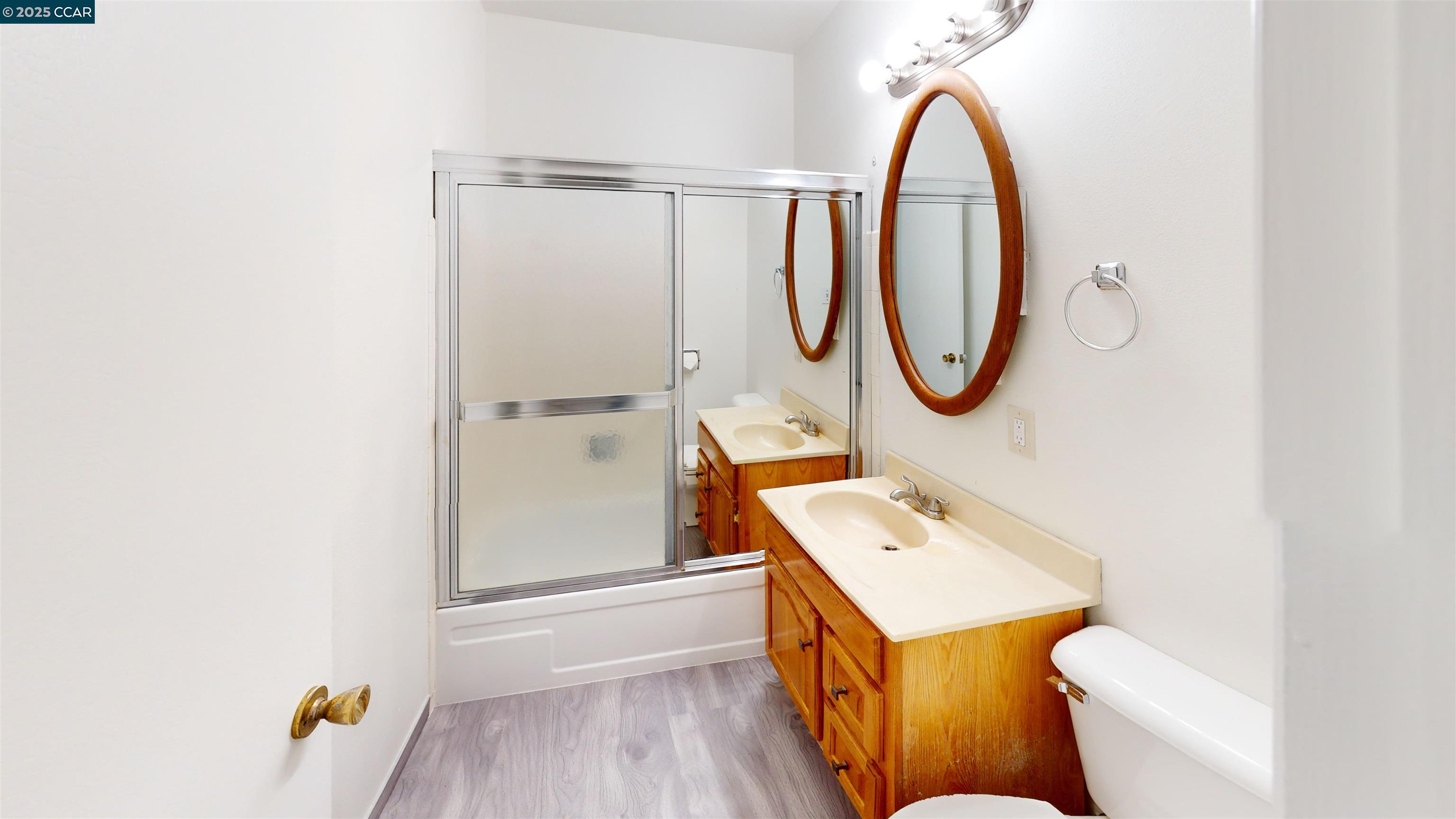 Detail Gallery Image 12 of 22 For 2719 Bush Ave, Richmond,  CA 94806 - 3 Beds | 2 Baths