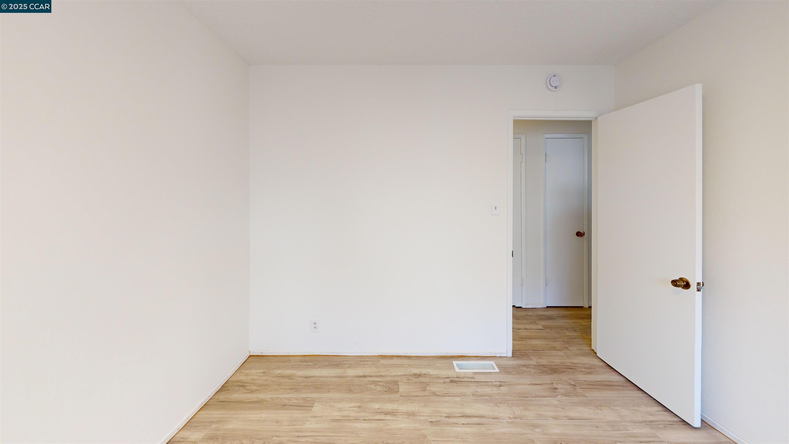 Detail Gallery Image 8 of 22 For 2719 Bush Ave, Richmond,  CA 94806 - 3 Beds | 2 Baths