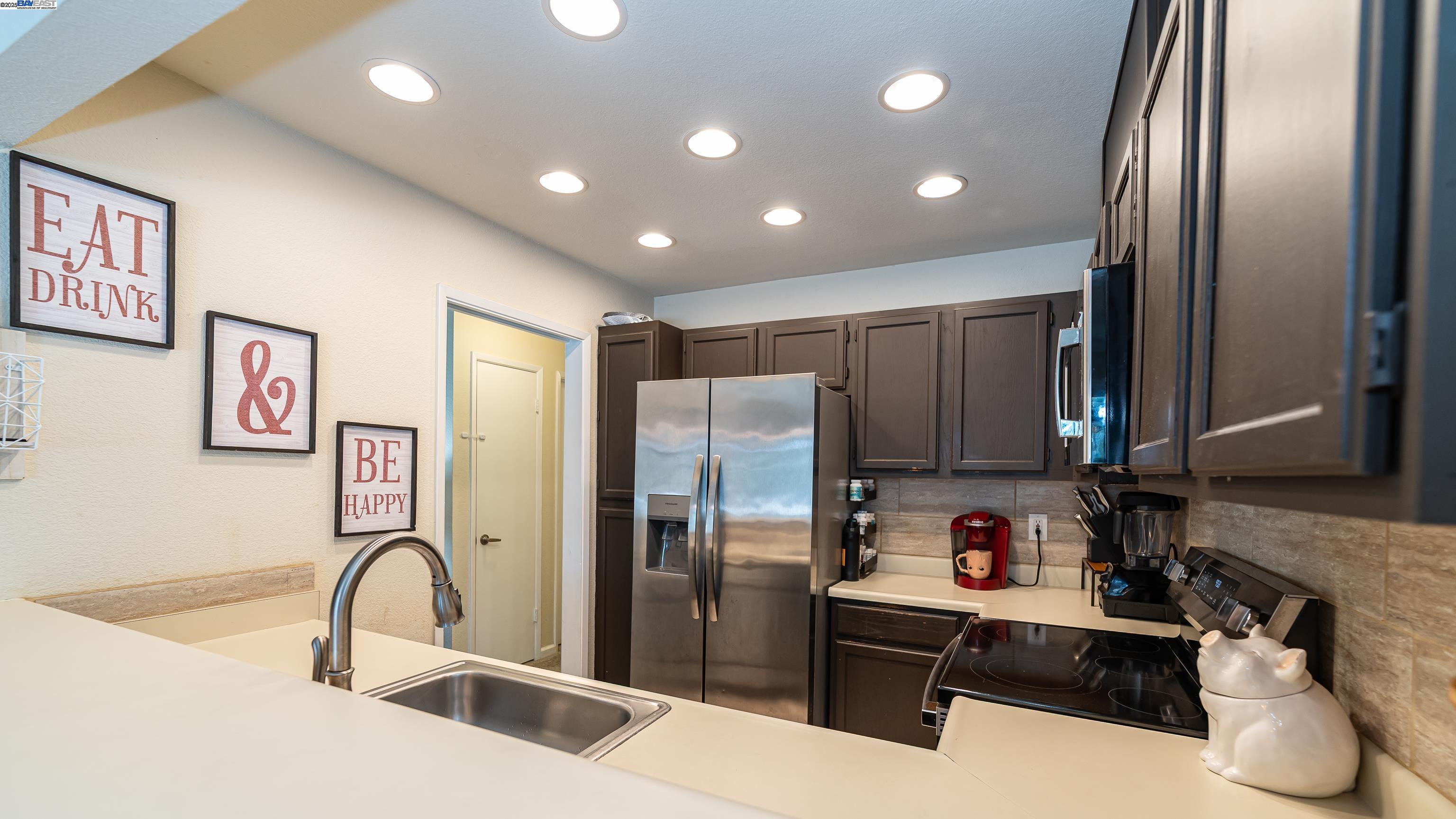 Photo #5: 41110260 Listing 
