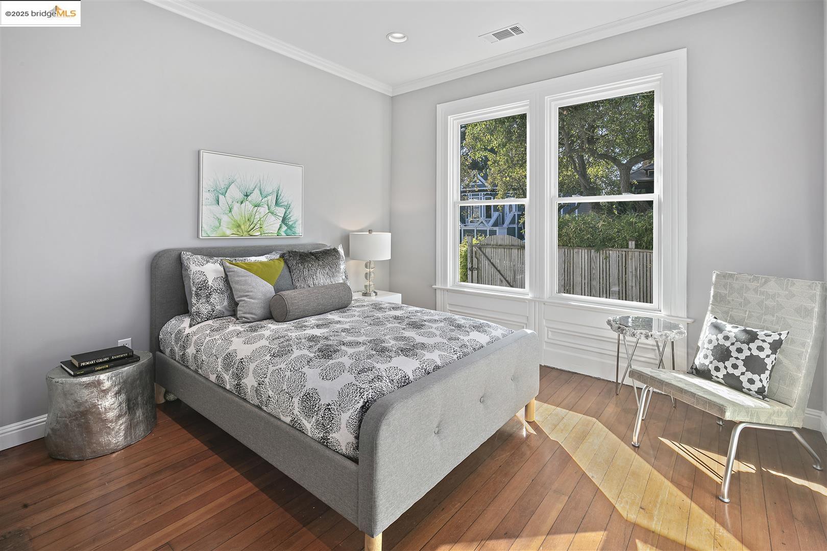 Detail Gallery Image 11 of 16 For 2439 10th Street #B,  Berkeley,  CA 94710 - 1 Beds | 1 Baths