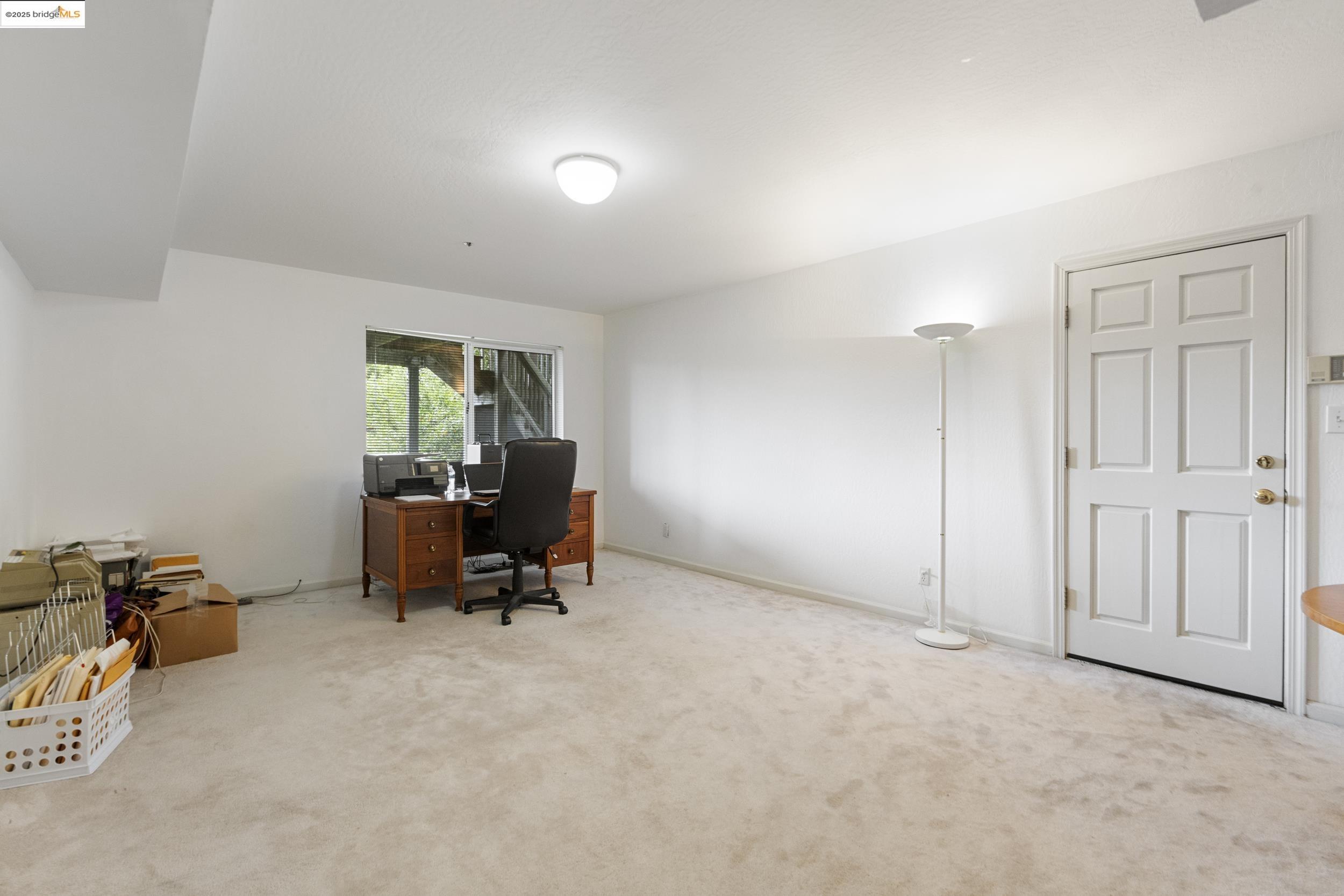 Detail Gallery Image 17 of 26 For 2745 Butters Drive, Oakland,  CA 94602 - 5 Beds | 3/1 Baths