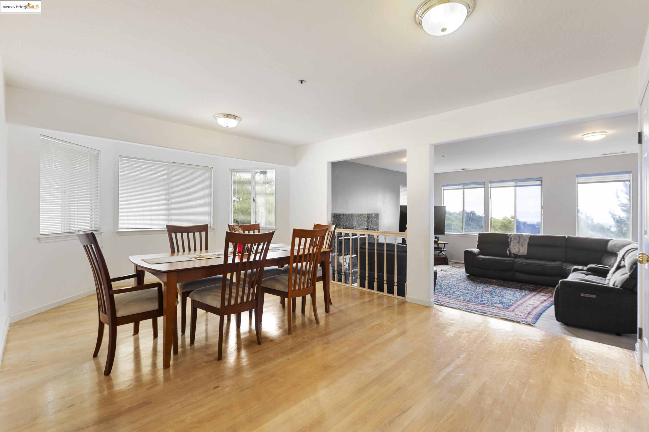 Detail Gallery Image 7 of 26 For 2745 Butters Drive, Oakland,  CA 94602 - 5 Beds | 3/1 Baths