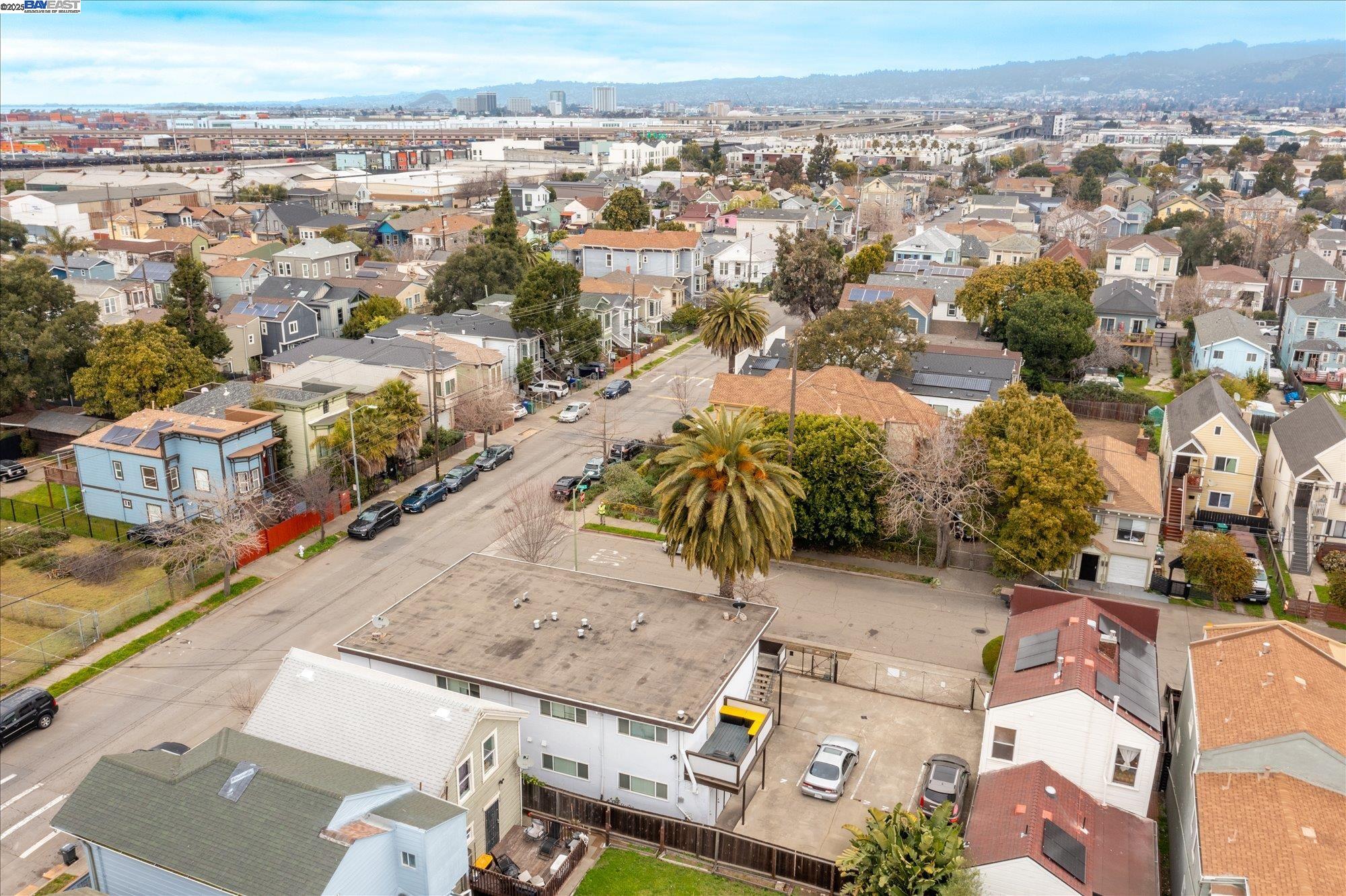 Detail Gallery Image 11 of 23 For 1745 Chase St, Oakland,  CA 94607 - – Beds | – Baths