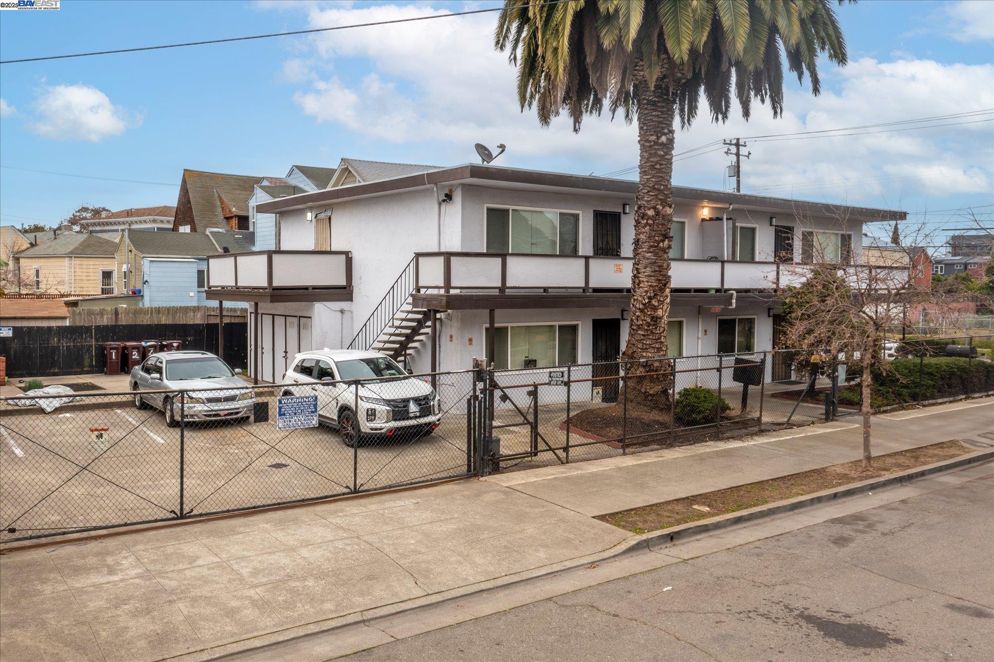 Detail Gallery Image 5 of 23 For 1745 Chase St, Oakland,  CA 94607 - – Beds | – Baths