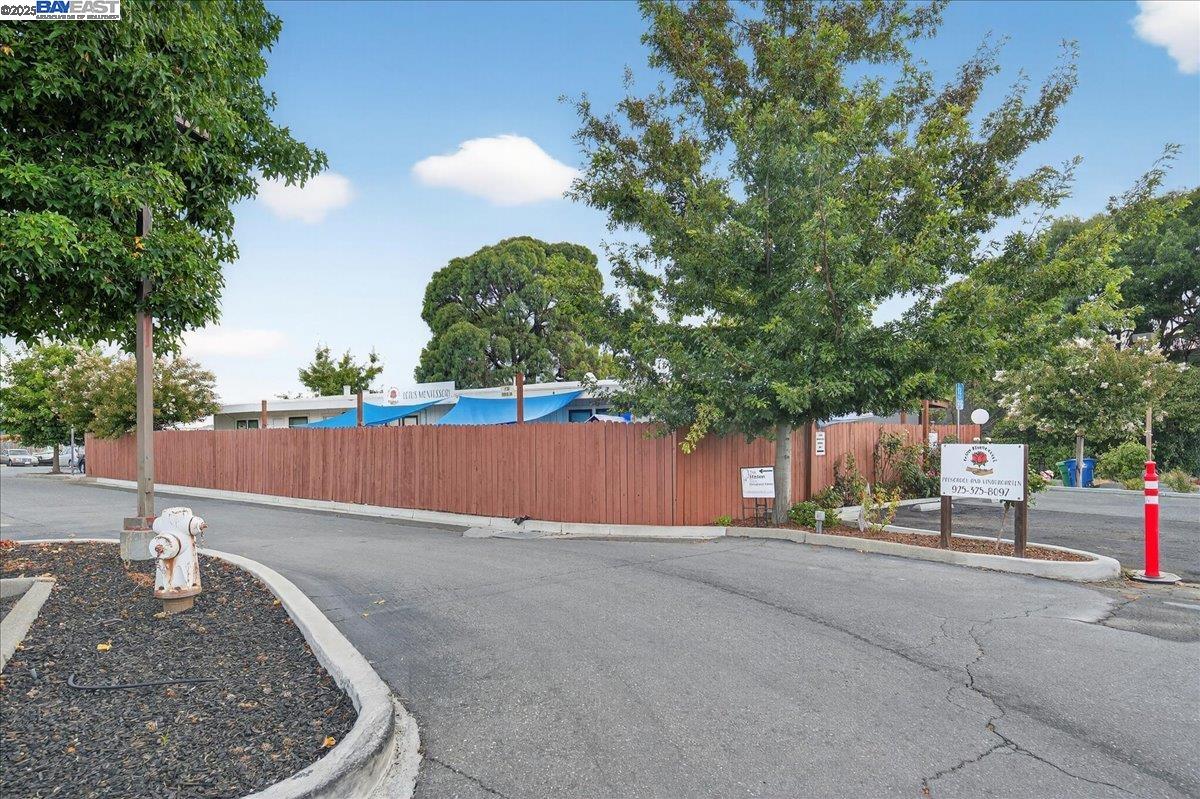 Detail Gallery Image 18 of 37 For 2120 Omega Rd, San Ramon,  CA 94583 - – Beds | – Baths