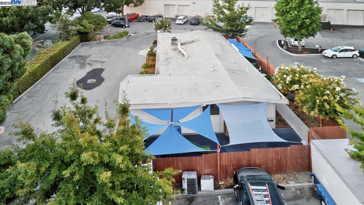Detail Gallery Image 4 of 37 For 2120 Omega Rd, San Ramon,  CA 94583 - – Beds | – Baths