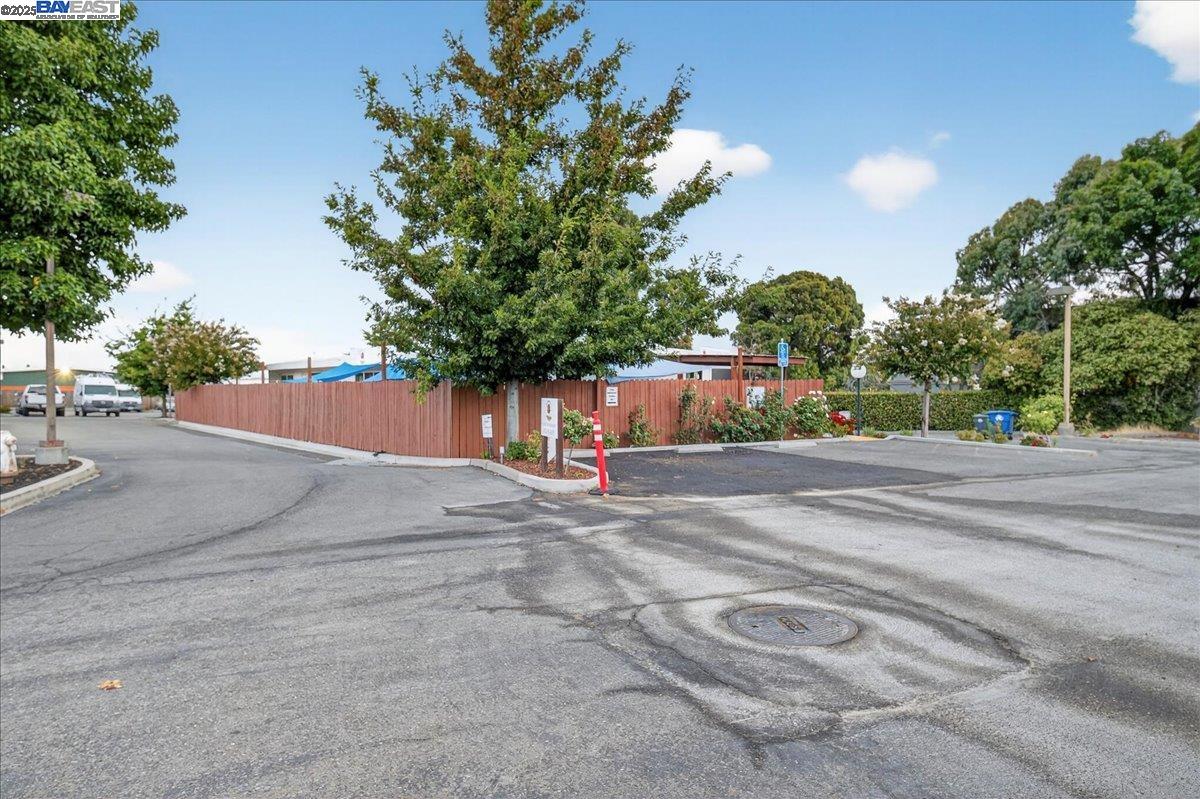 Detail Gallery Image 6 of 37 For 2120 Omega Rd, San Ramon,  CA 94583 - – Beds | – Baths