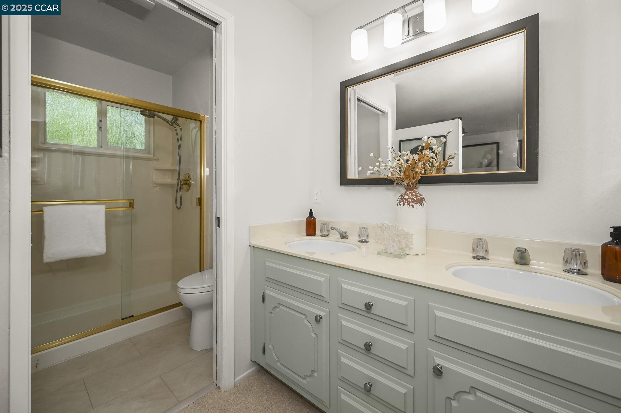 Detail Gallery Image 29 of 50 For 4450 Shellflower Ct, Concord,  CA 94518 - 4 Beds | 3 Baths