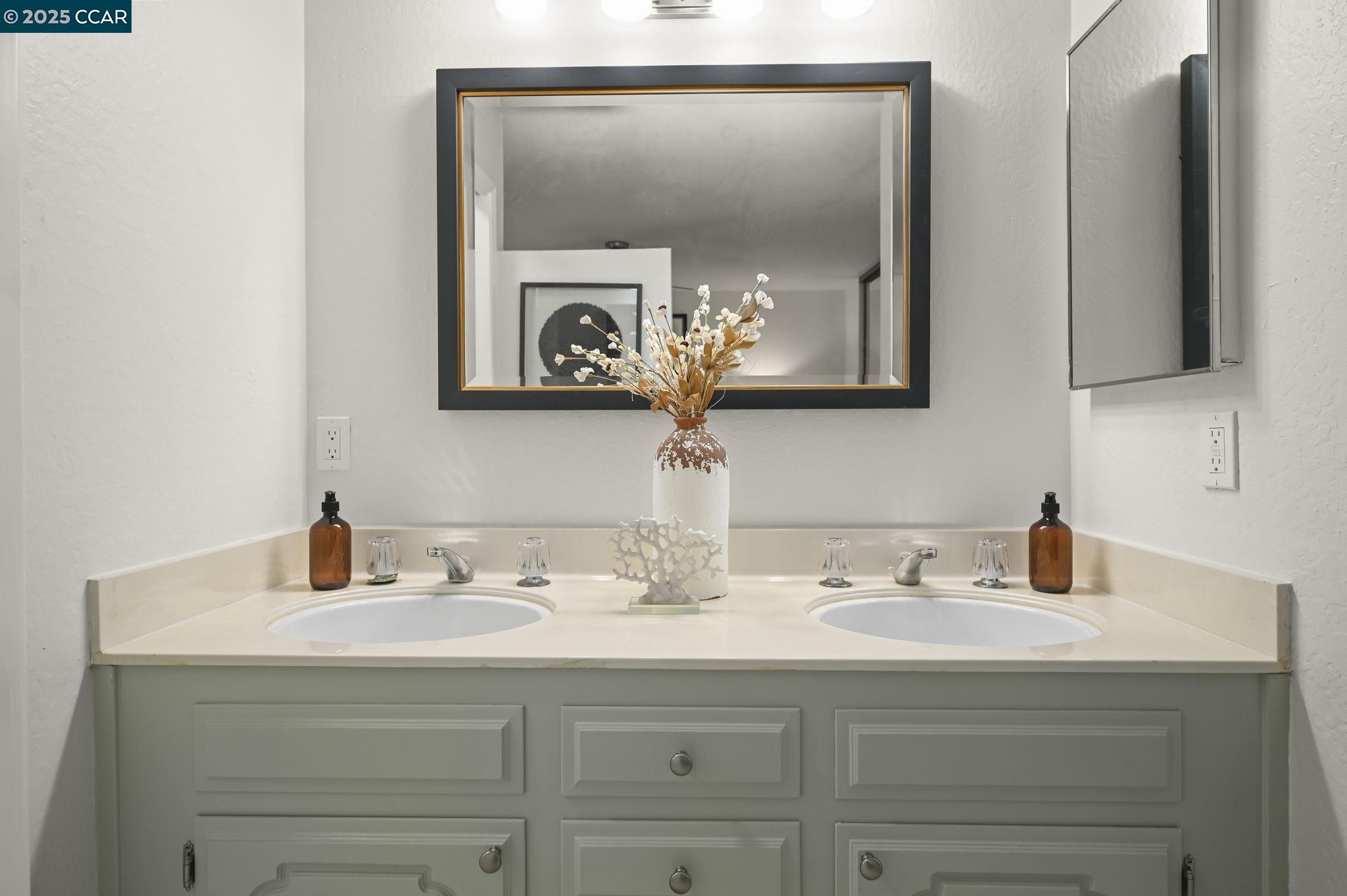 Detail Gallery Image 30 of 50 For 4450 Shellflower Ct, Concord,  CA 94518 - 4 Beds | 3 Baths