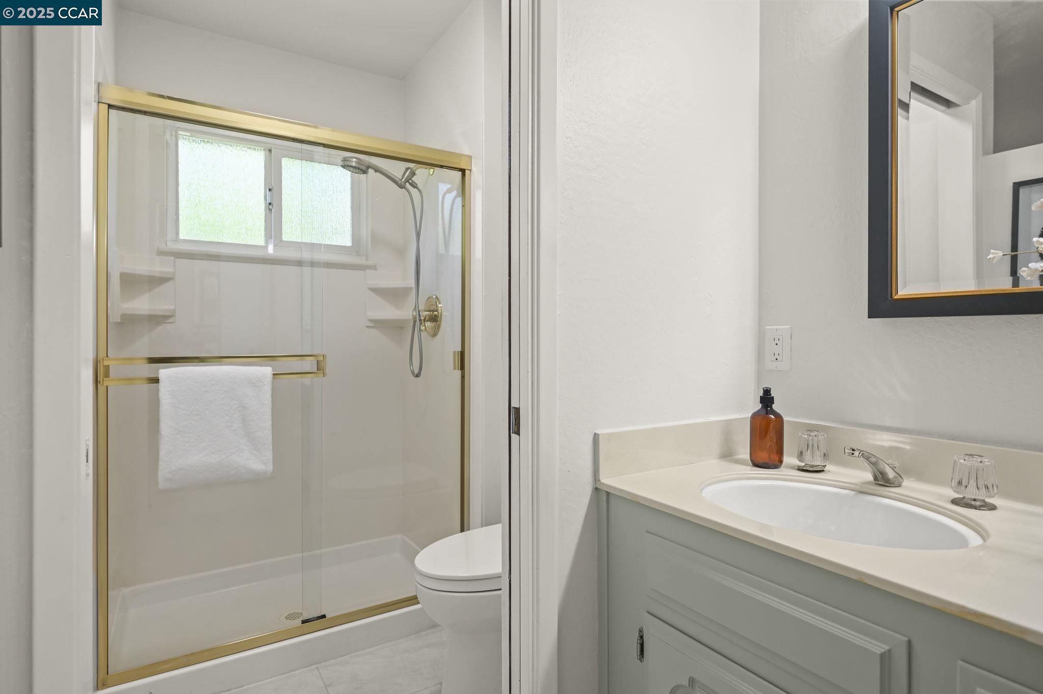 Detail Gallery Image 31 of 50 For 4450 Shellflower Ct, Concord,  CA 94518 - 4 Beds | 3 Baths
