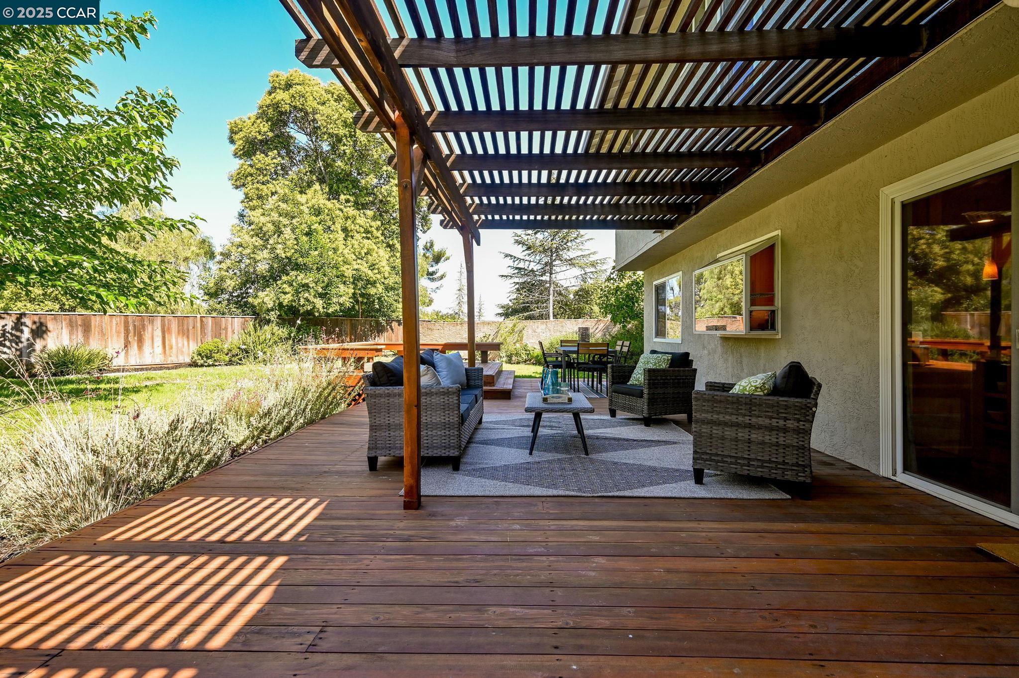 Detail Gallery Image 33 of 50 For 4450 Shellflower Ct, Concord,  CA 94518 - 4 Beds | 3 Baths