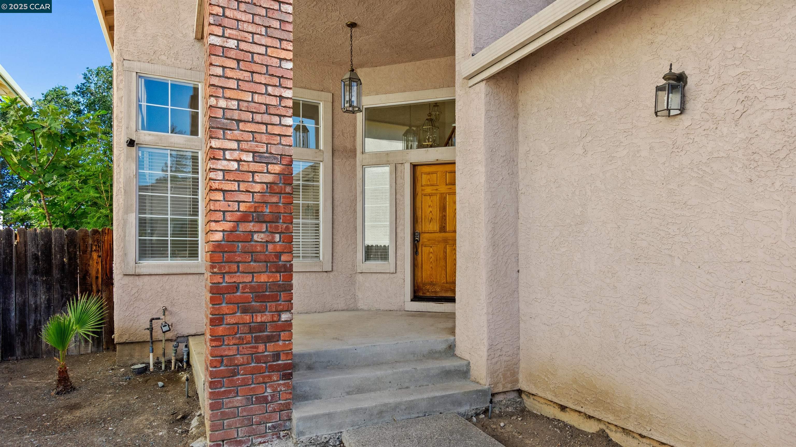 Detail Gallery Image 4 of 32 For 2117 Mark Twain Dr, Antioch,  CA 94531 - 3 Beds | 2/1 Baths