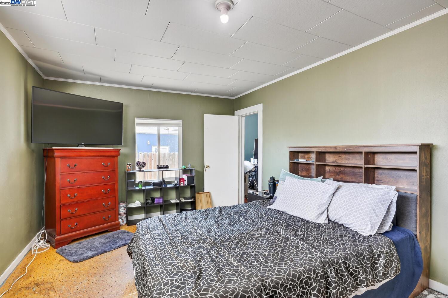 Detail Gallery Image 16 of 37 For 165 Sunnyside Dr, San Leandro,  CA 94577 - 3 Beds | 1 Baths