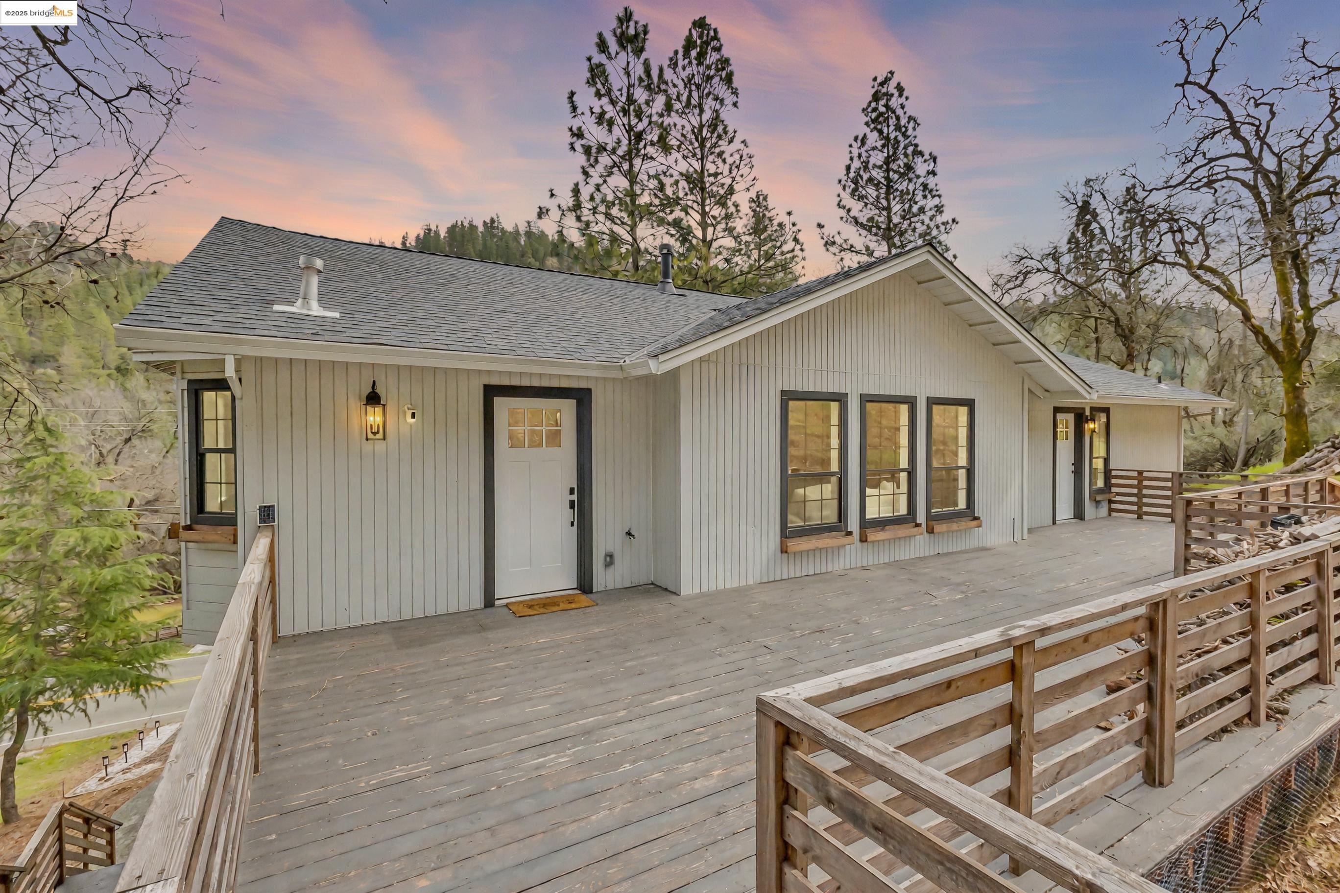 Detail Gallery Image 1 of 55 For 16806 Brewer Rd, Grass Valley,  CA 95949 - 3 Beds | 2 Baths